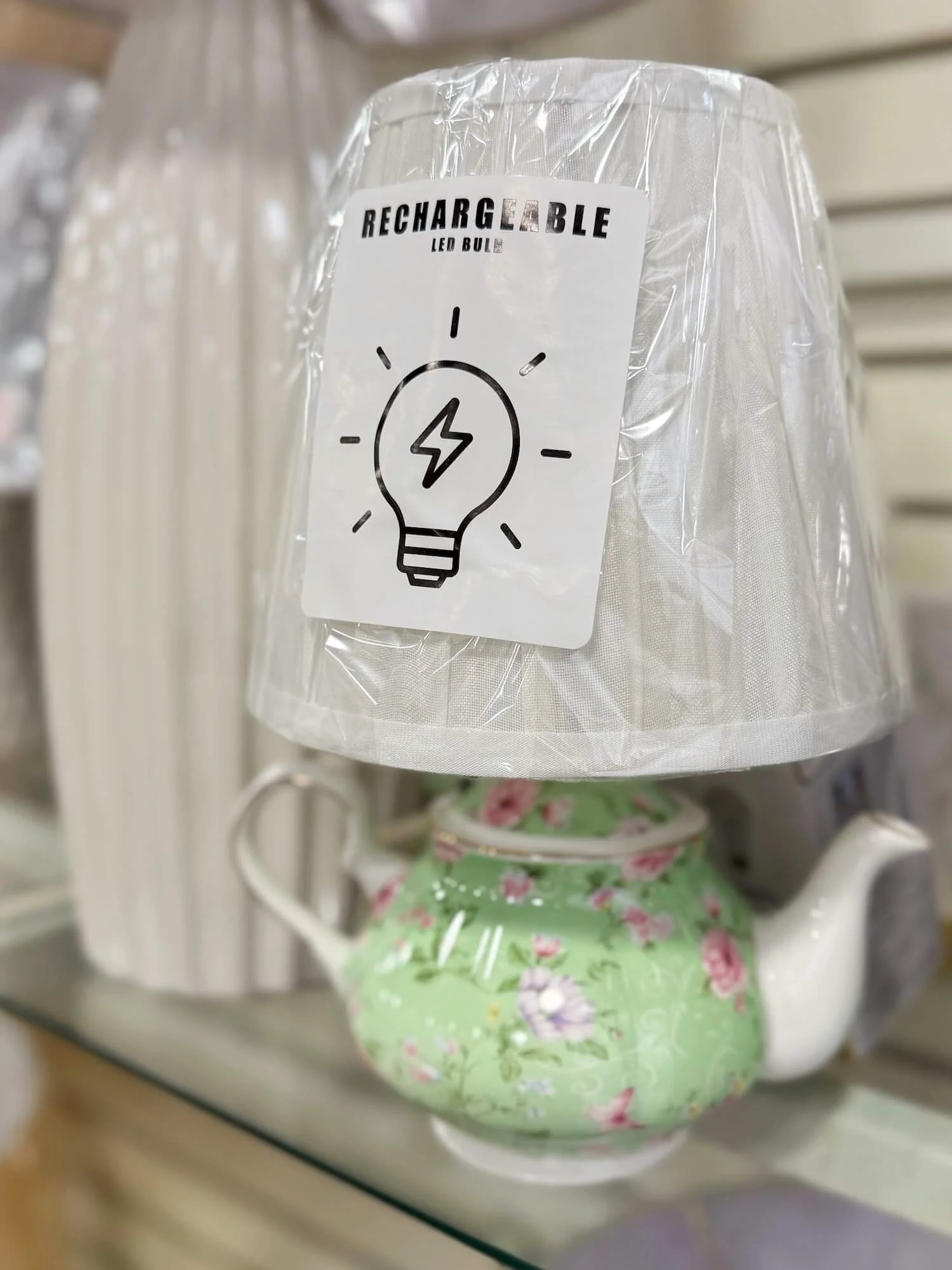 green teapot lamp.jpeg