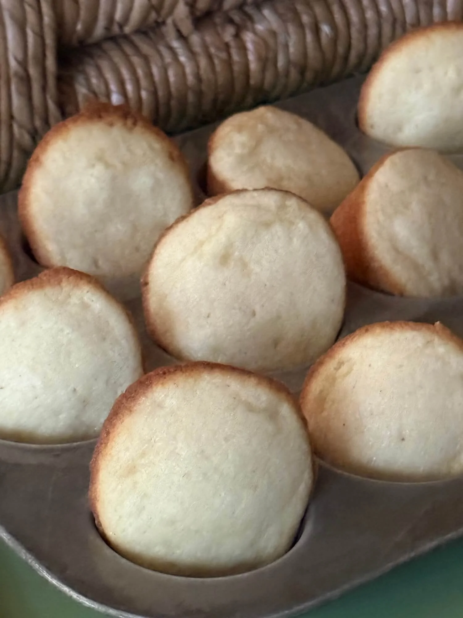vanilla cupcakes cooling