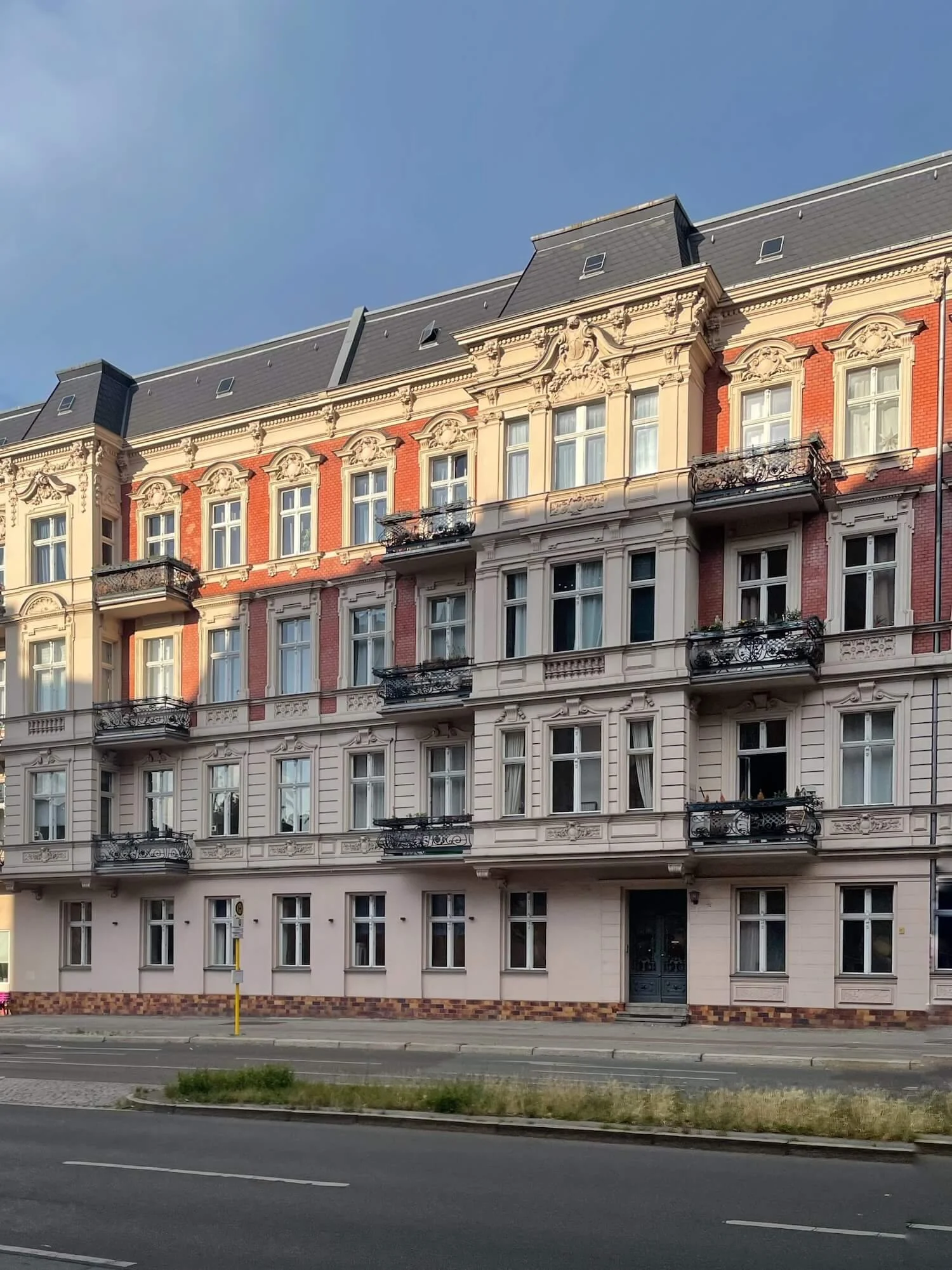 neighborhood architecture 2.jpeg