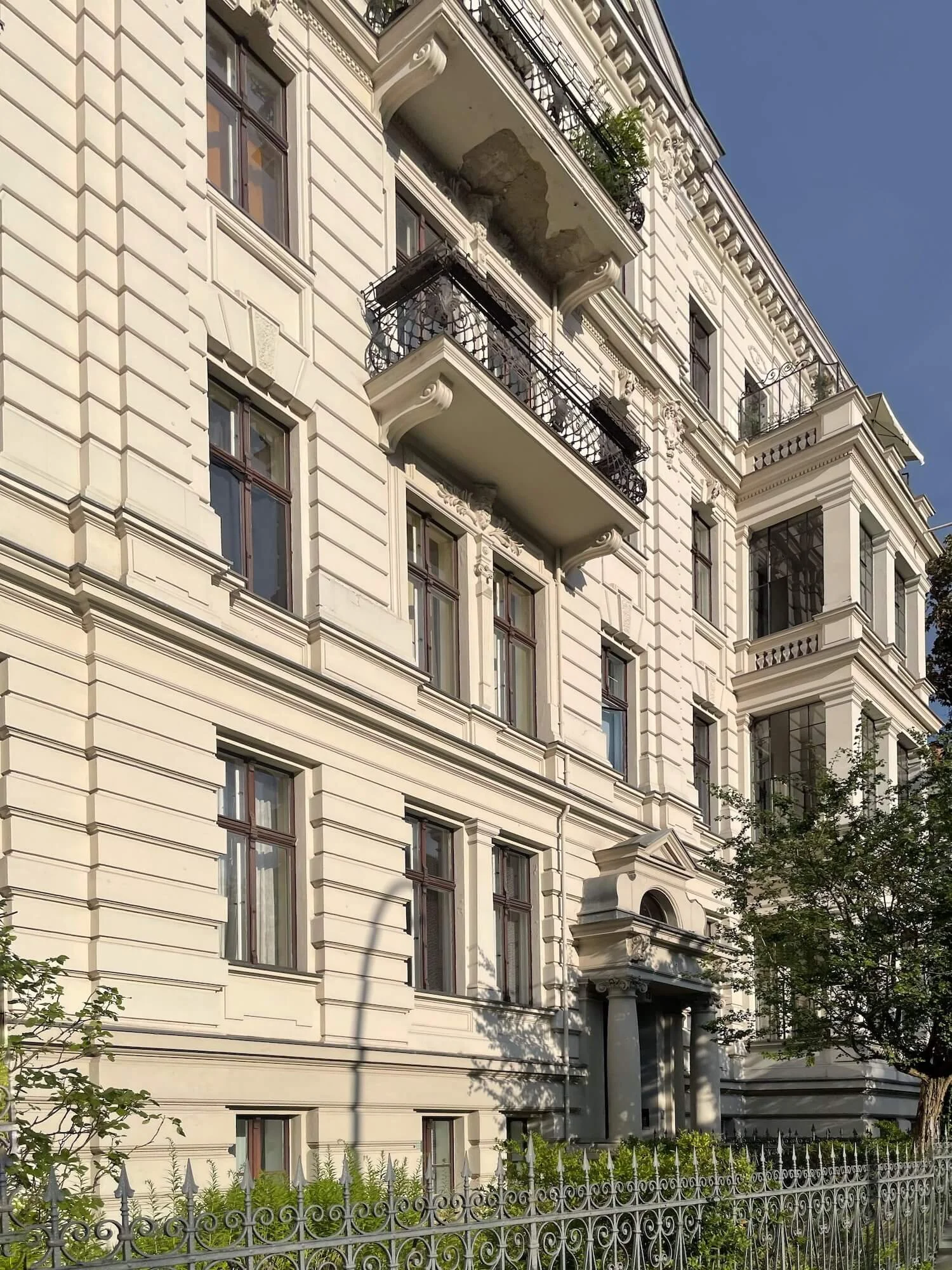 neighborhood architecture.jpeg