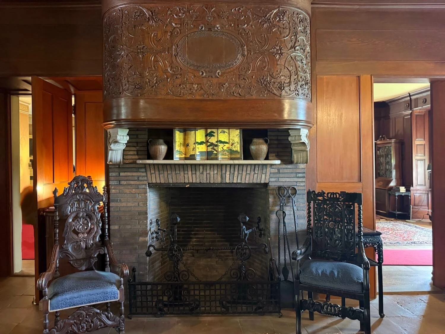 Nfoyerfireplace.jpeg