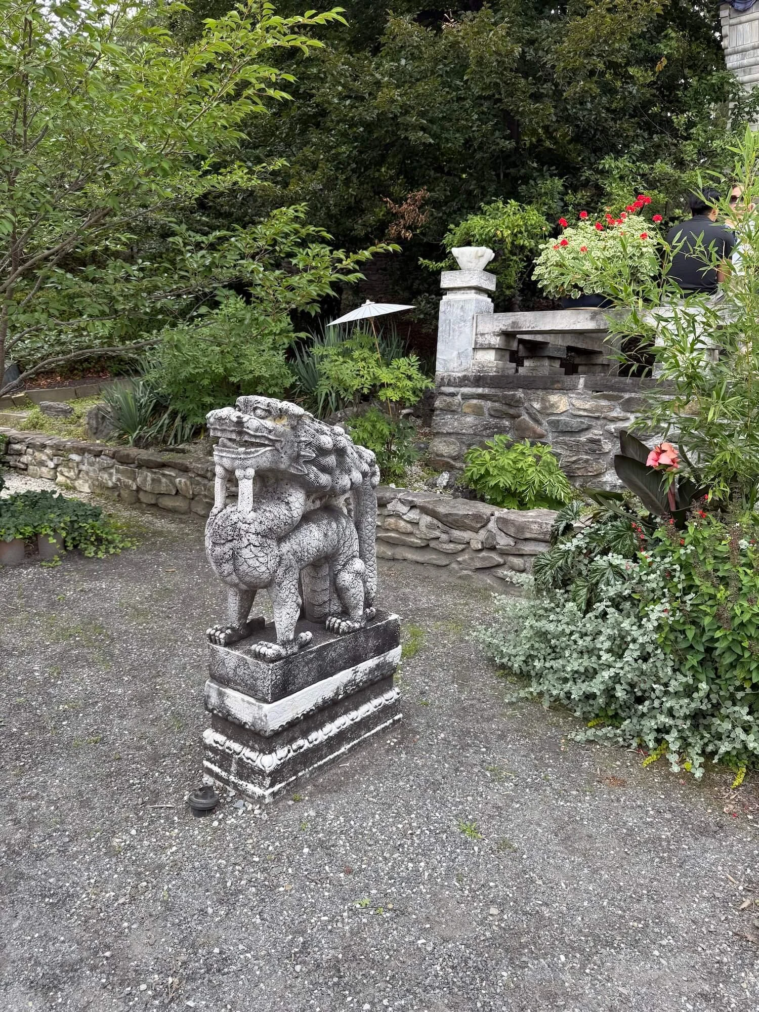 Nchinesegardenstatue.jpeg