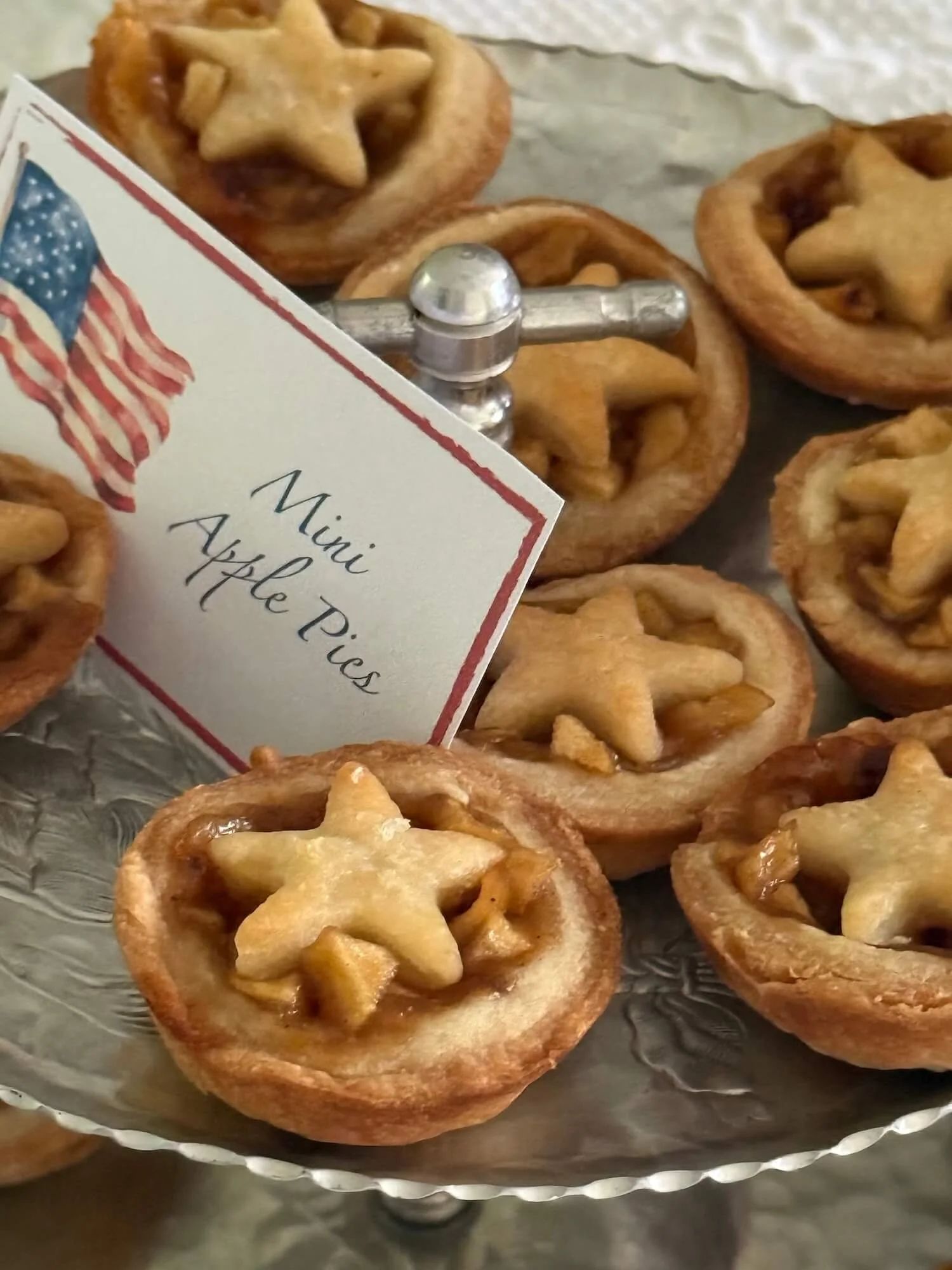 mini apple pies