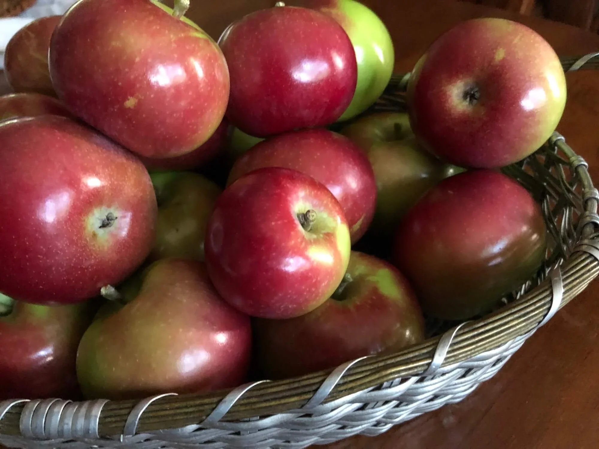 basket of apples