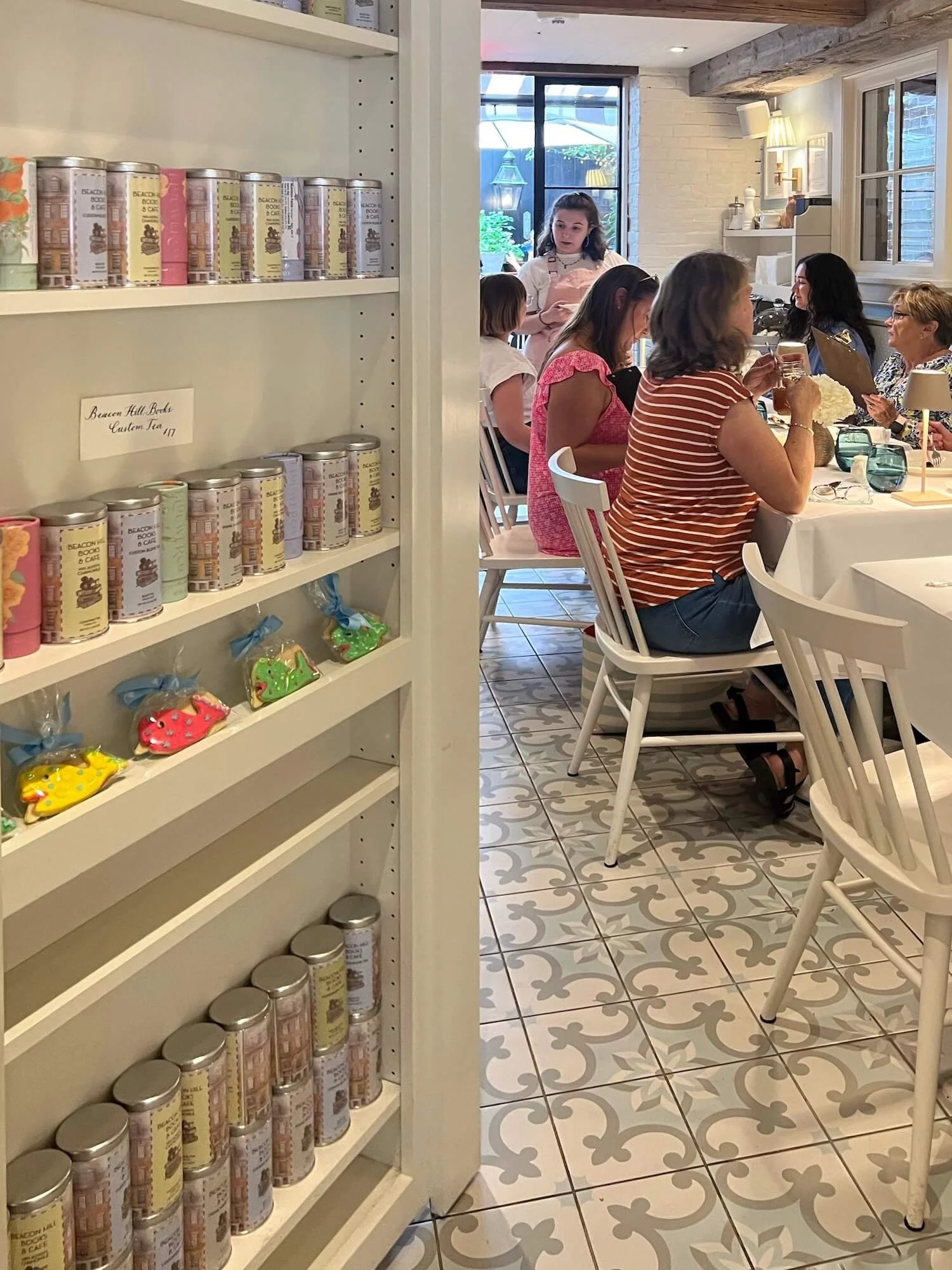 JRL Interiors — A day at Beacon Hill Books in Boston