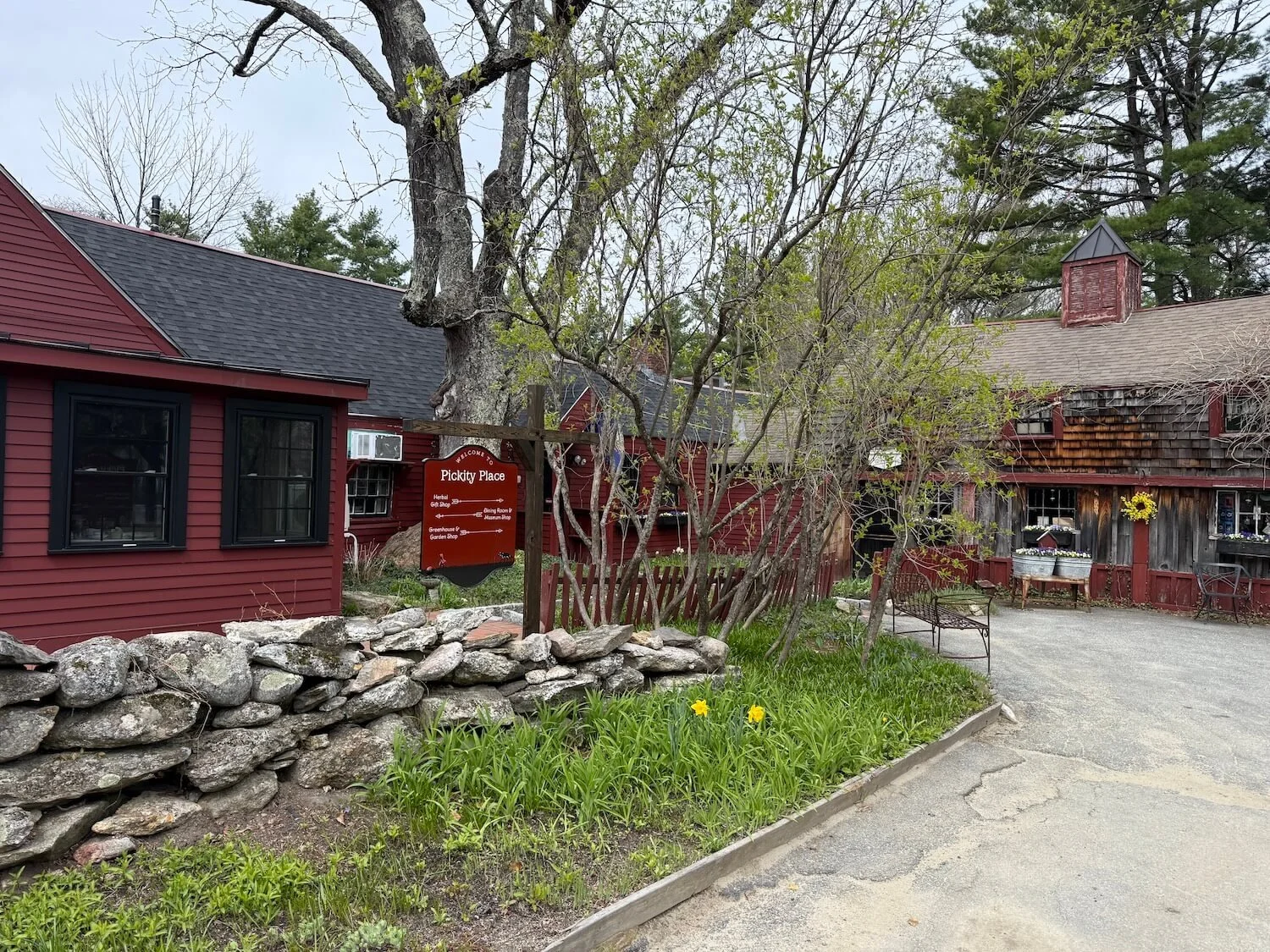 pickity place buildings