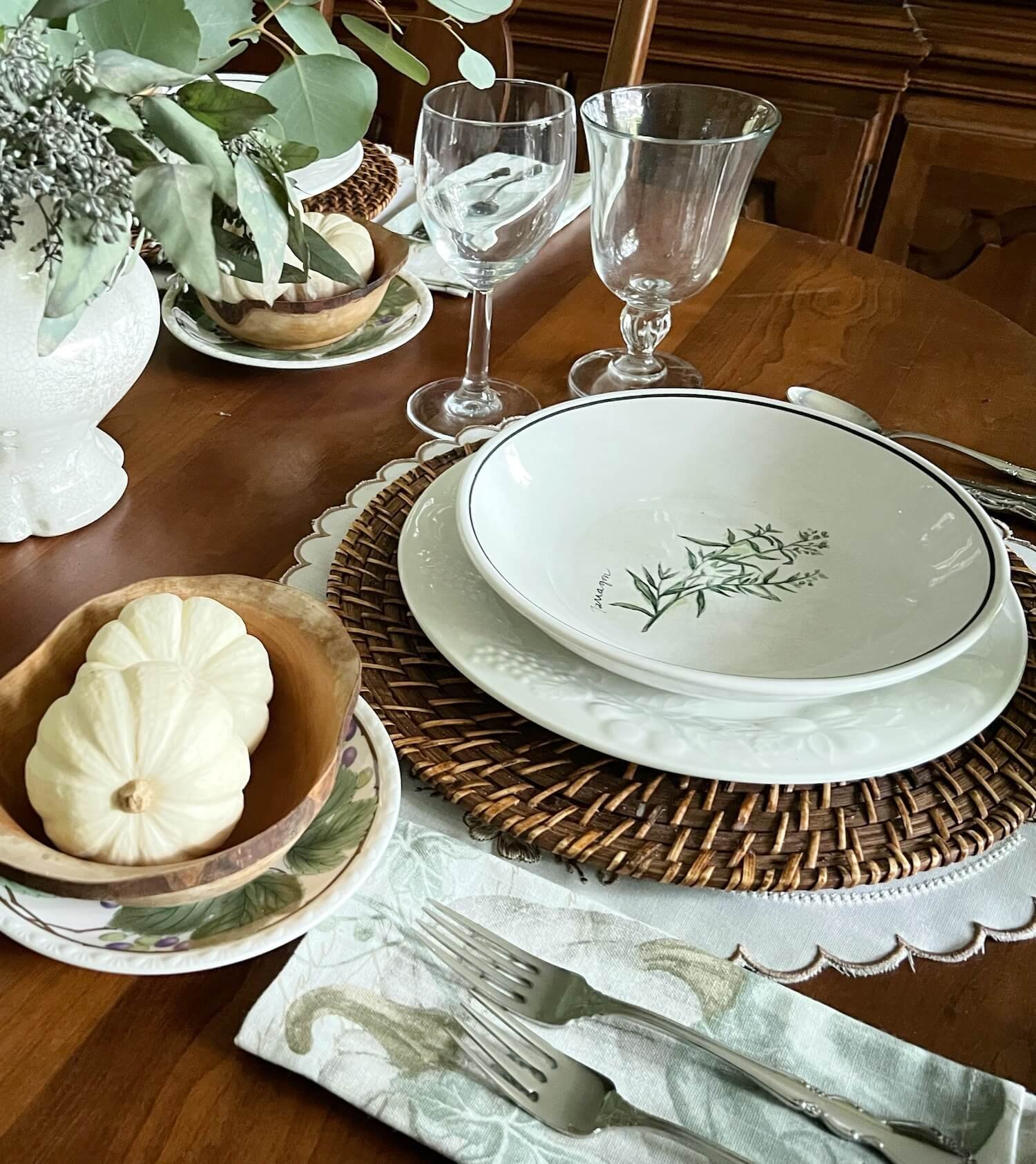 JRL Interiors — Fall Celebrations: simple food and table setting ideas ...