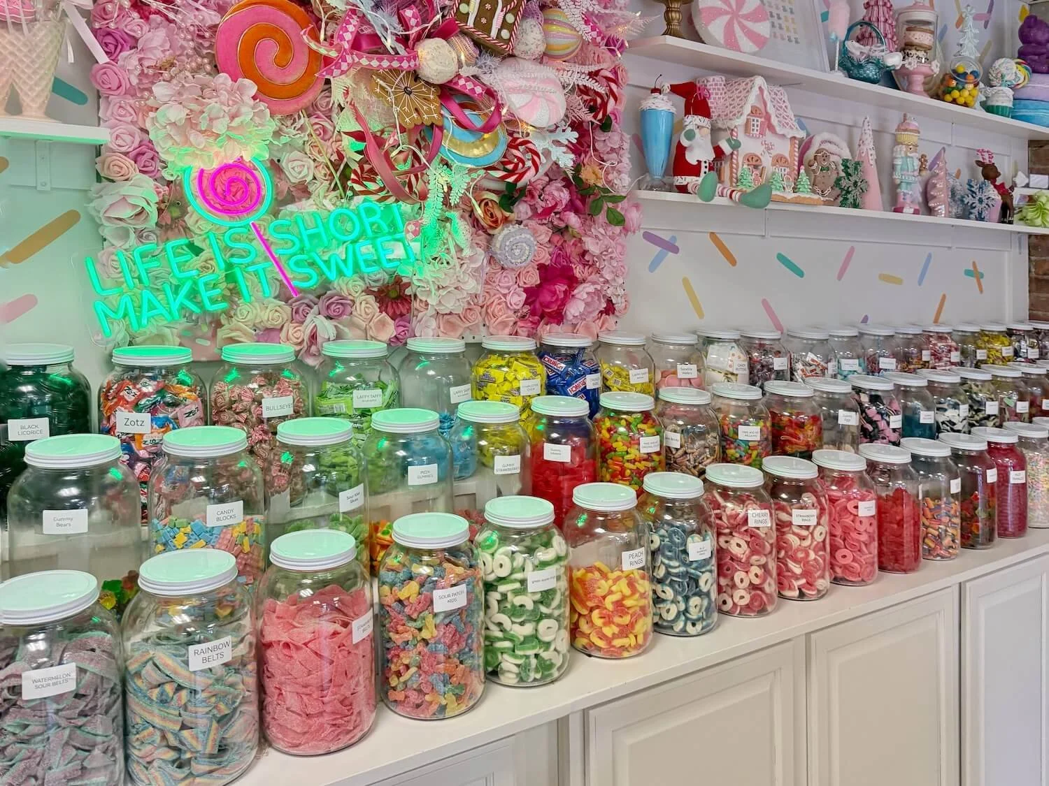 candy by the pound at the fountain