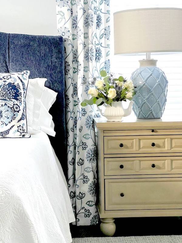 Blue & White Bedding & 7 Tips for the Perfectly Layered Bed