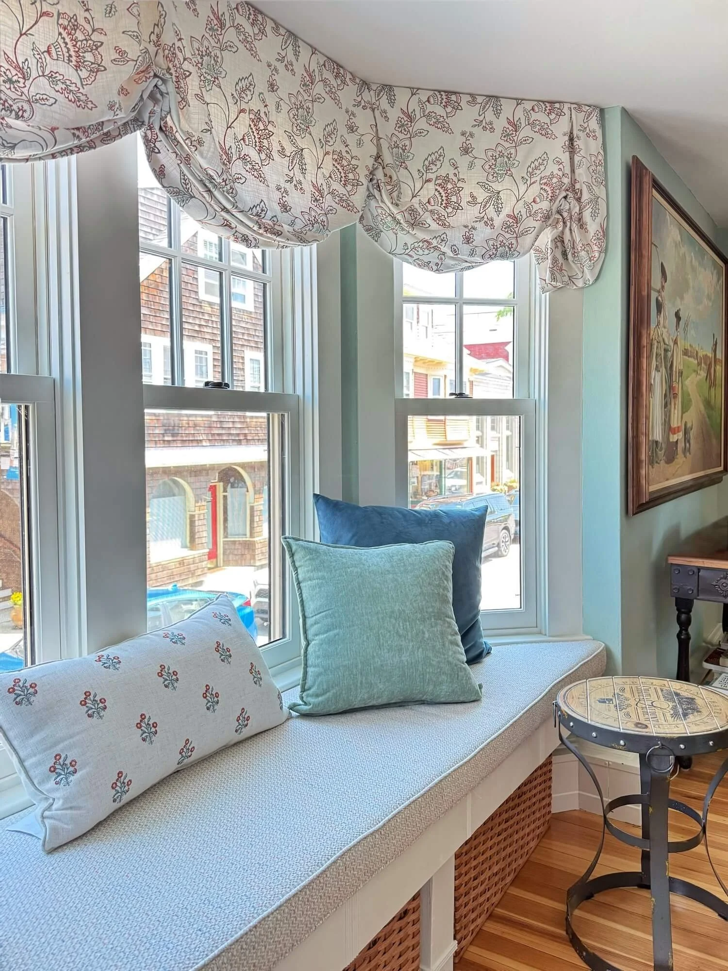 living room windowseat