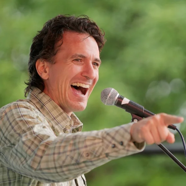 Antonio Sacre, storyteller