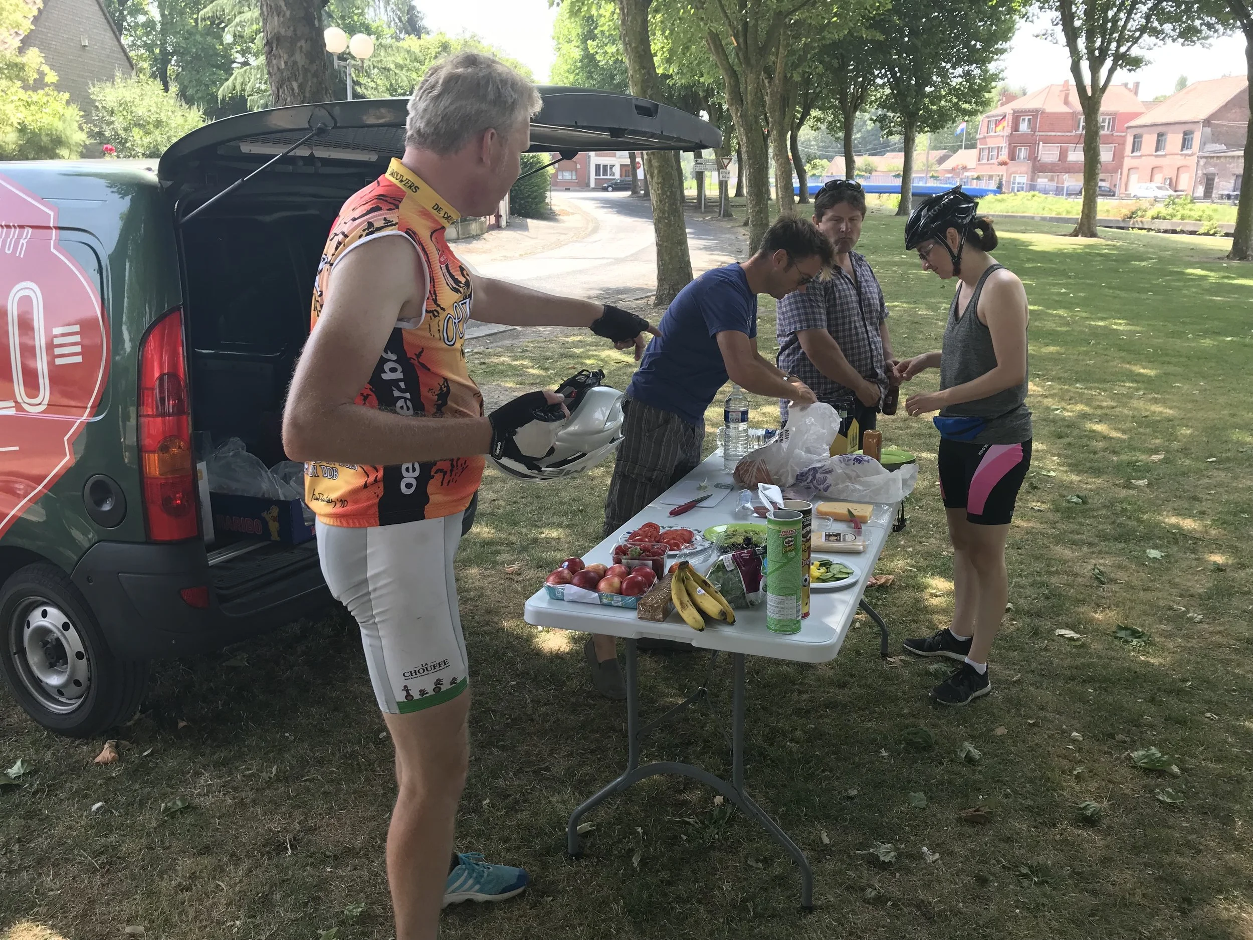 Nothing beats a picnic lunch in the Belgian or French countryside after a morning of riding!