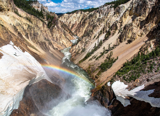 The peeking rainbow.