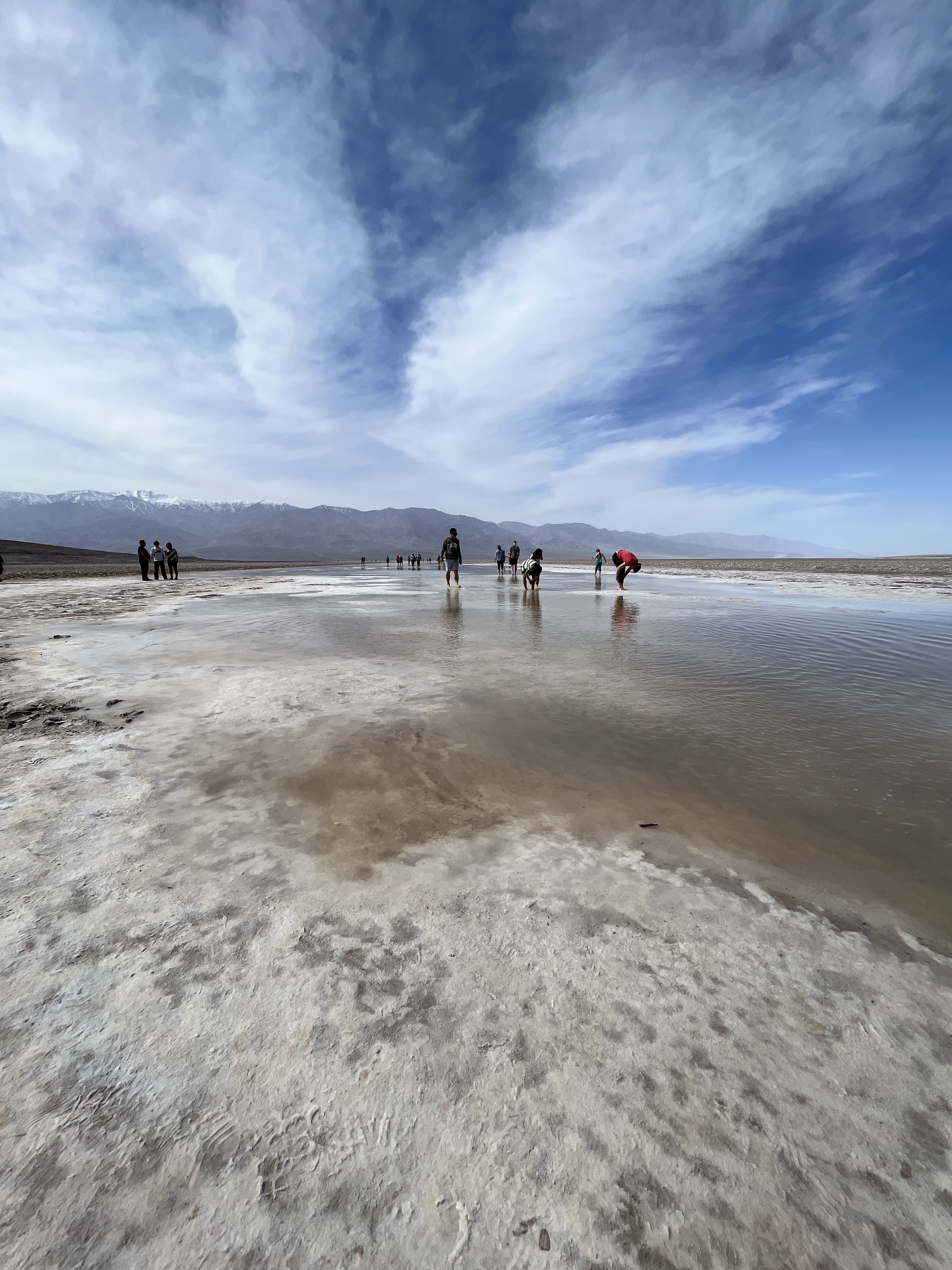 Death Valley California Badwater Basin.jpg