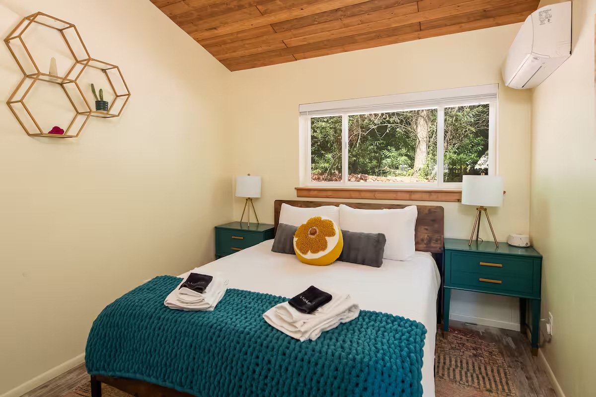 Orchard-House-Bedroom-2.jpeg