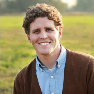 Clay-Olsen-sq-201.jpg