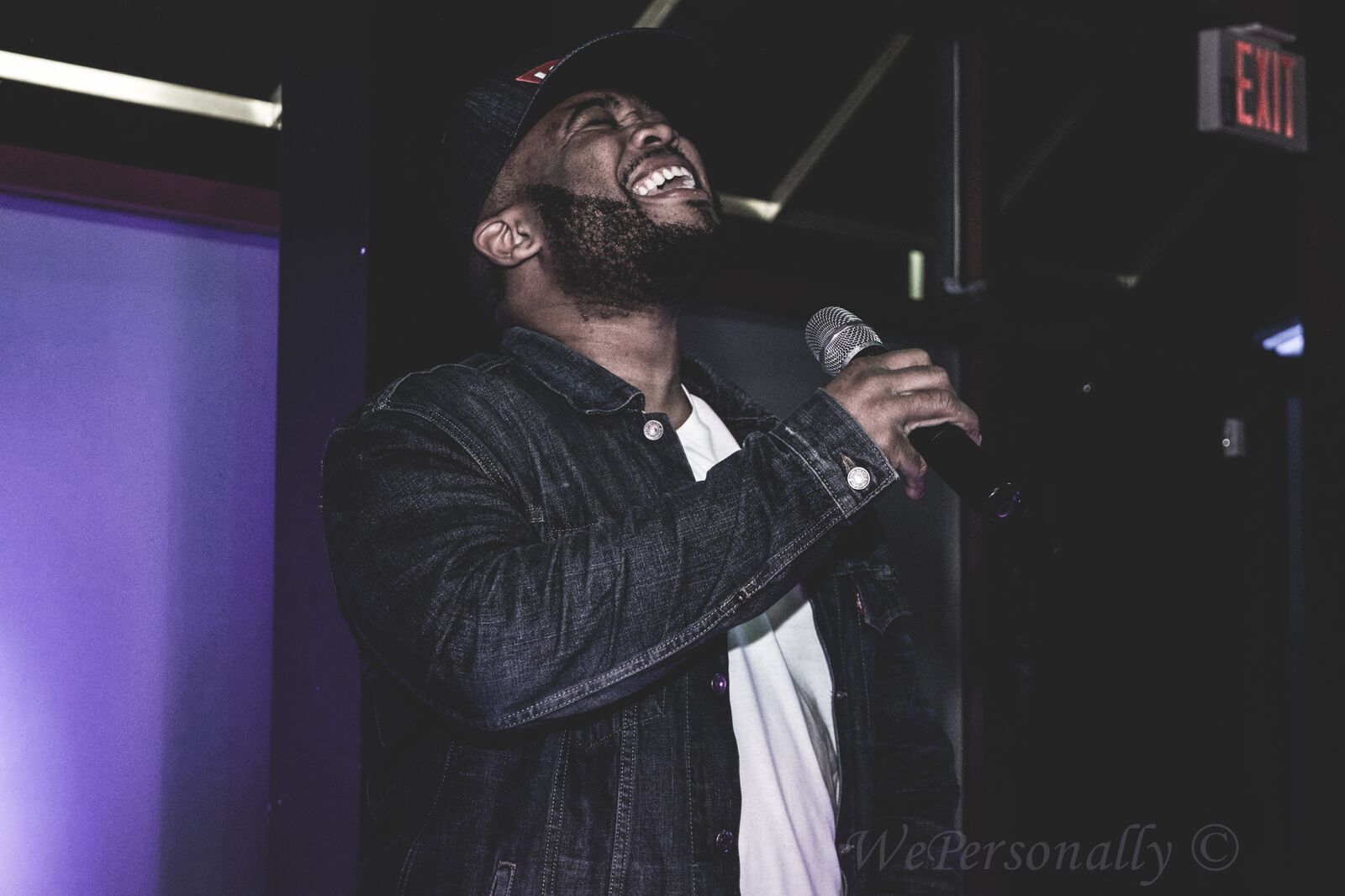man singing will's.jpeg