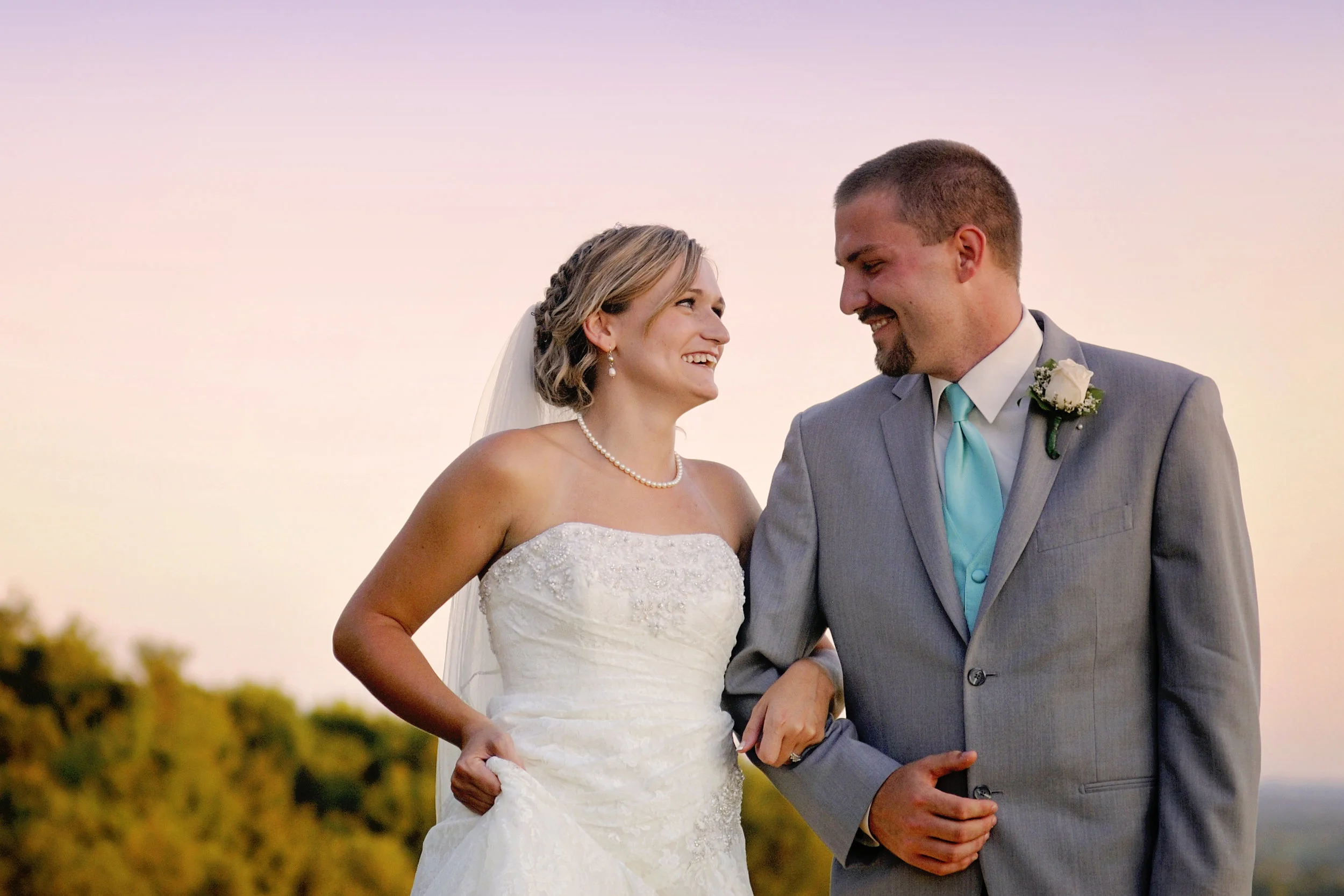  #wedding #weddings #weddingphotography #wedding photographer #couples #engagement #pattysimaging #pattylovins #lancasterkyphotographer #centralkyphotography 