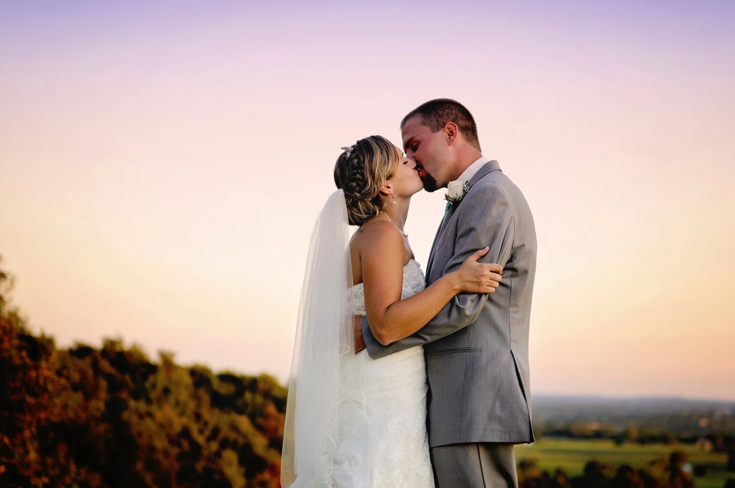  #wedding #weddings #weddingphotography #wedding photographer #couples #engagement #pattysimaging #pattylovins #lancasterkyphotographer #centralkyphotography 