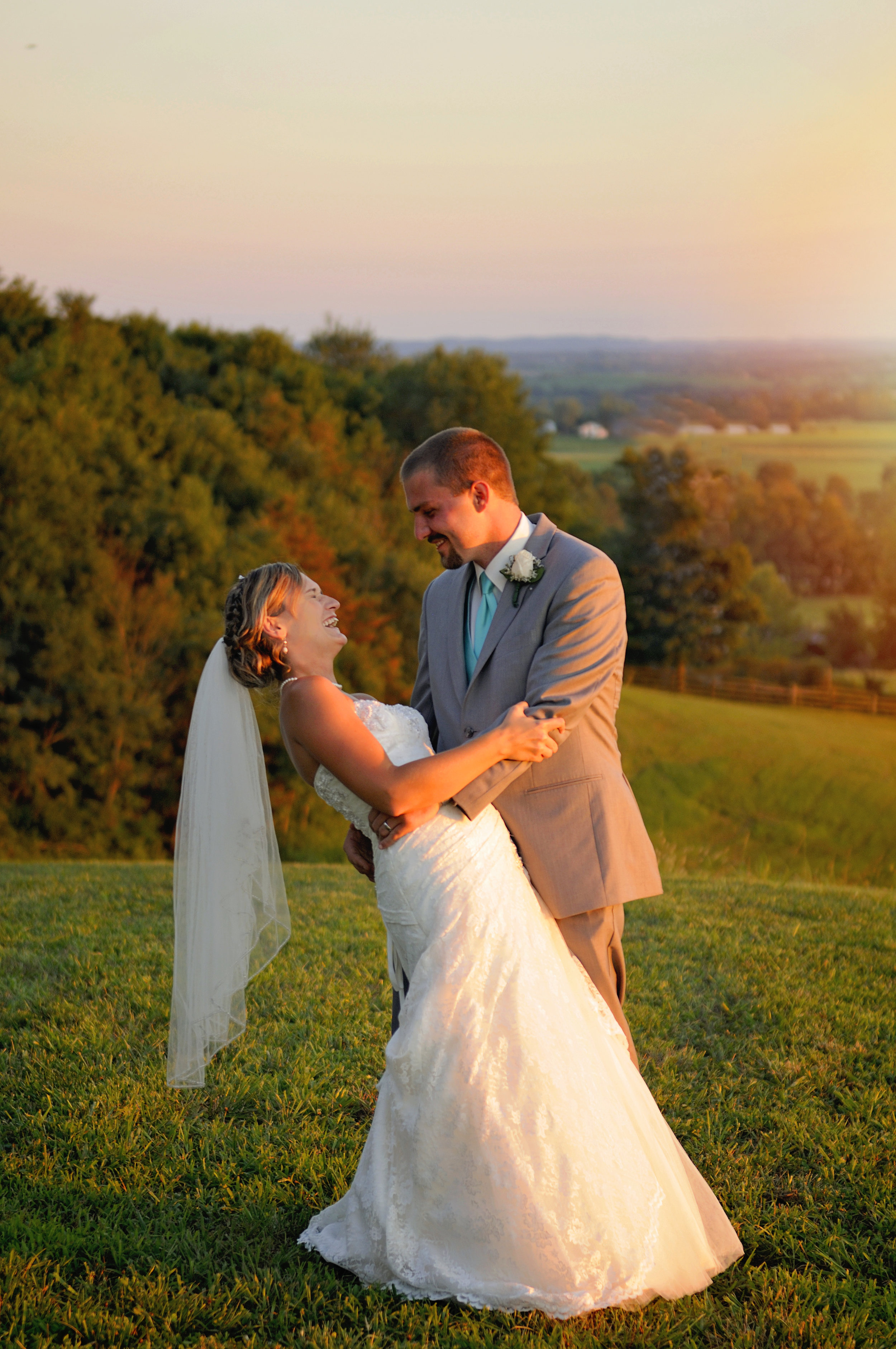  #wedding #weddings #weddingphotography #wedding photographer #couples #engagement #pattysimaging #pattylovins #lancasterkyphotographer #centralkyphotography 