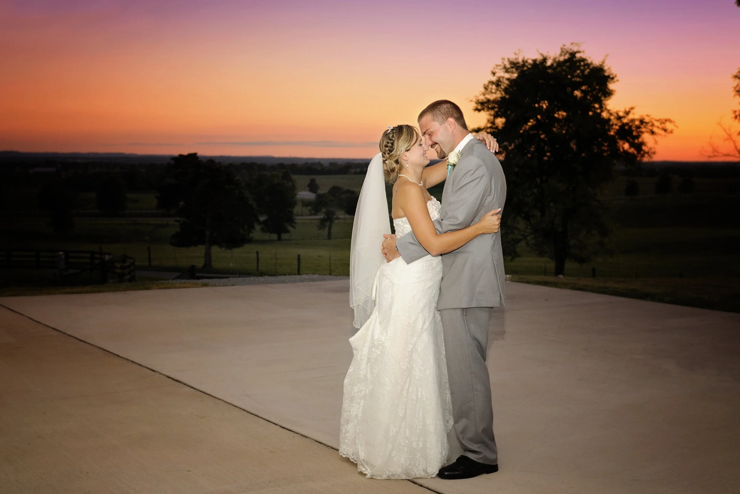  #wedding #weddings #weddingphotography #wedding photographer #couples #engagement #pattysimaging #pattylovins #lancasterkyphotographer #centralkyphotography 