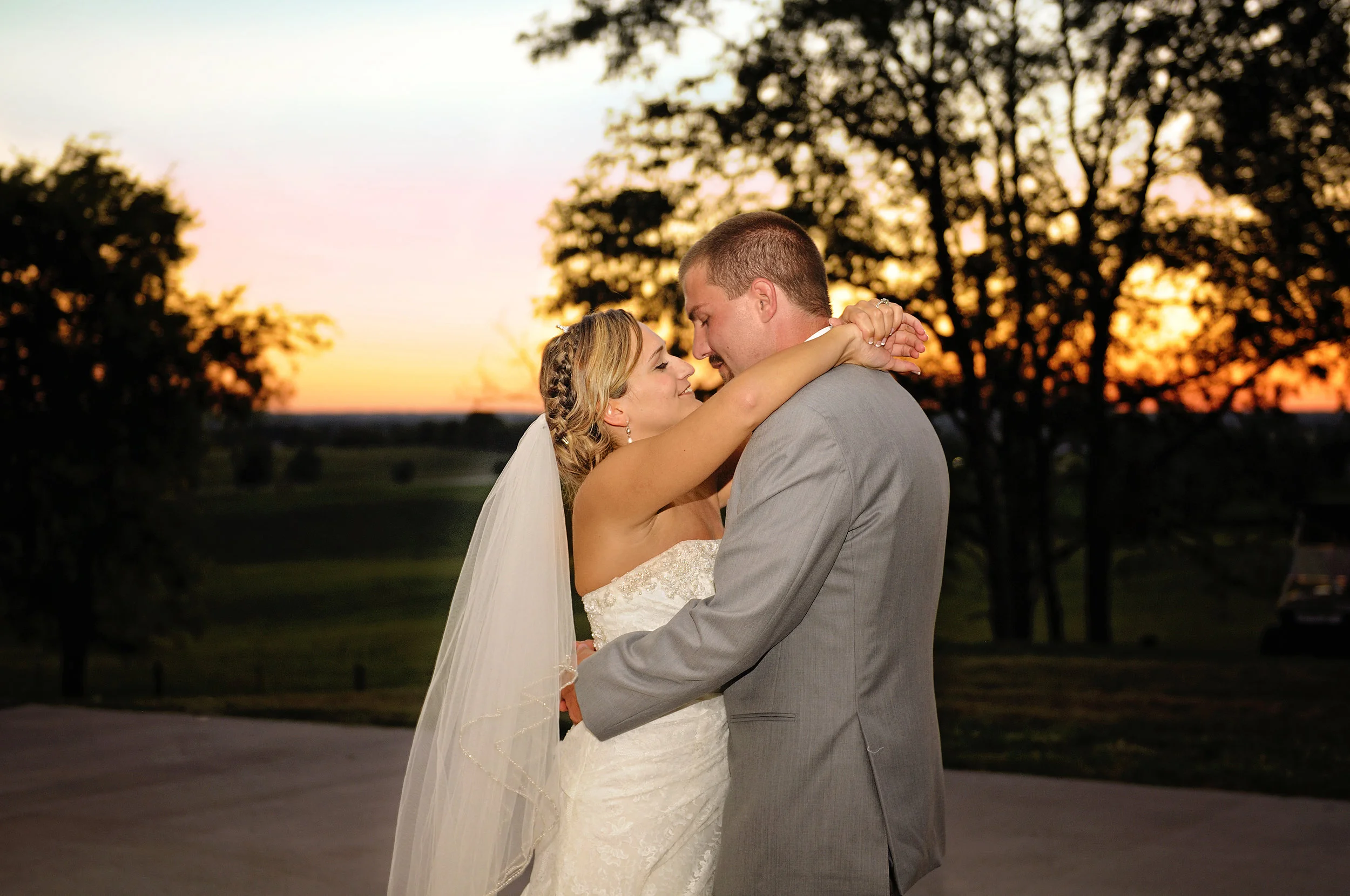  #wedding #weddings #weddingphotography #wedding photographer #couples #engagement #pattysimaging #pattylovins #lancasterkyphotographer #centralkyphotography 