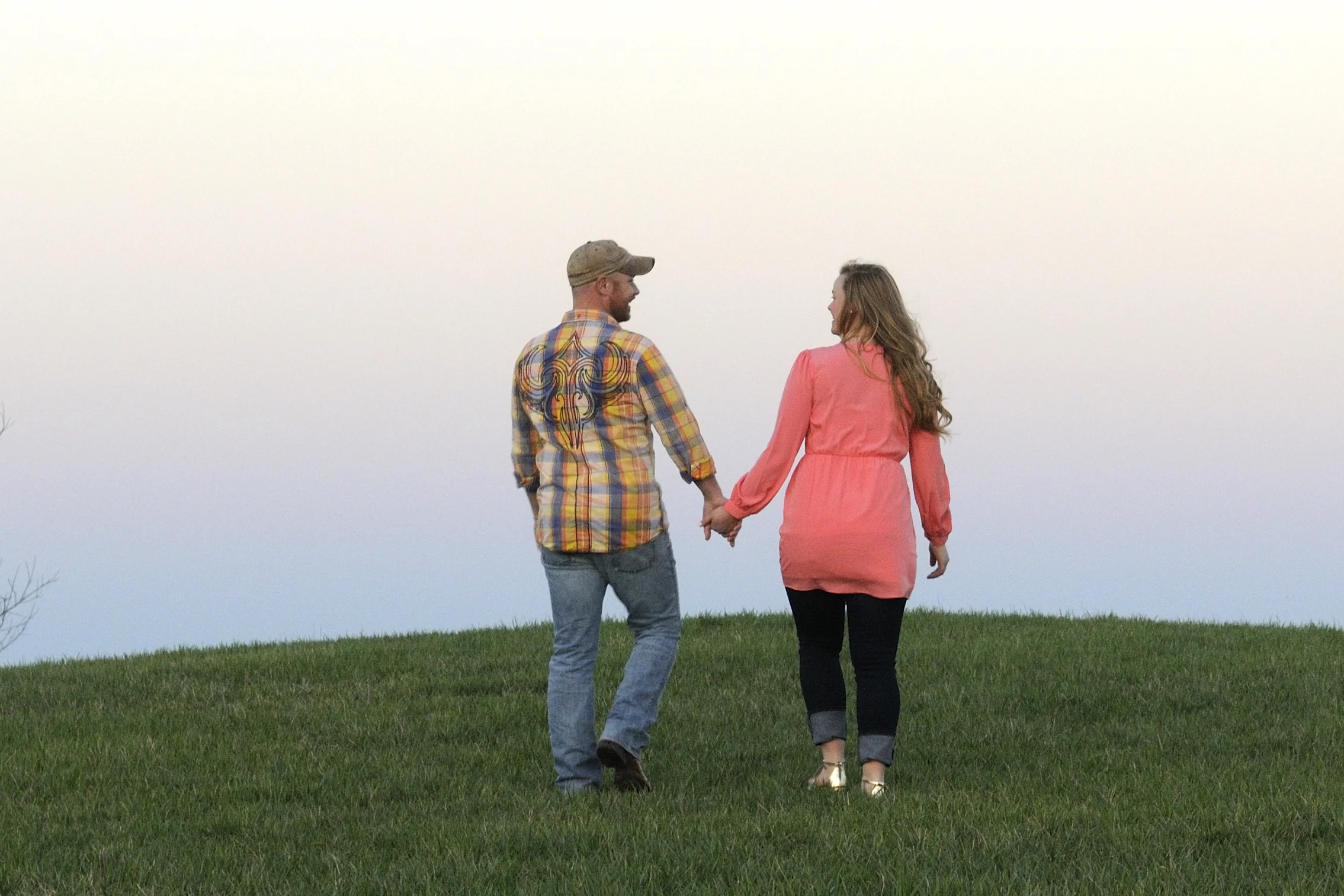  #couples #engagement #pattysimaging #pattylovins #lancasterkyphotographer #centralkyphotography 