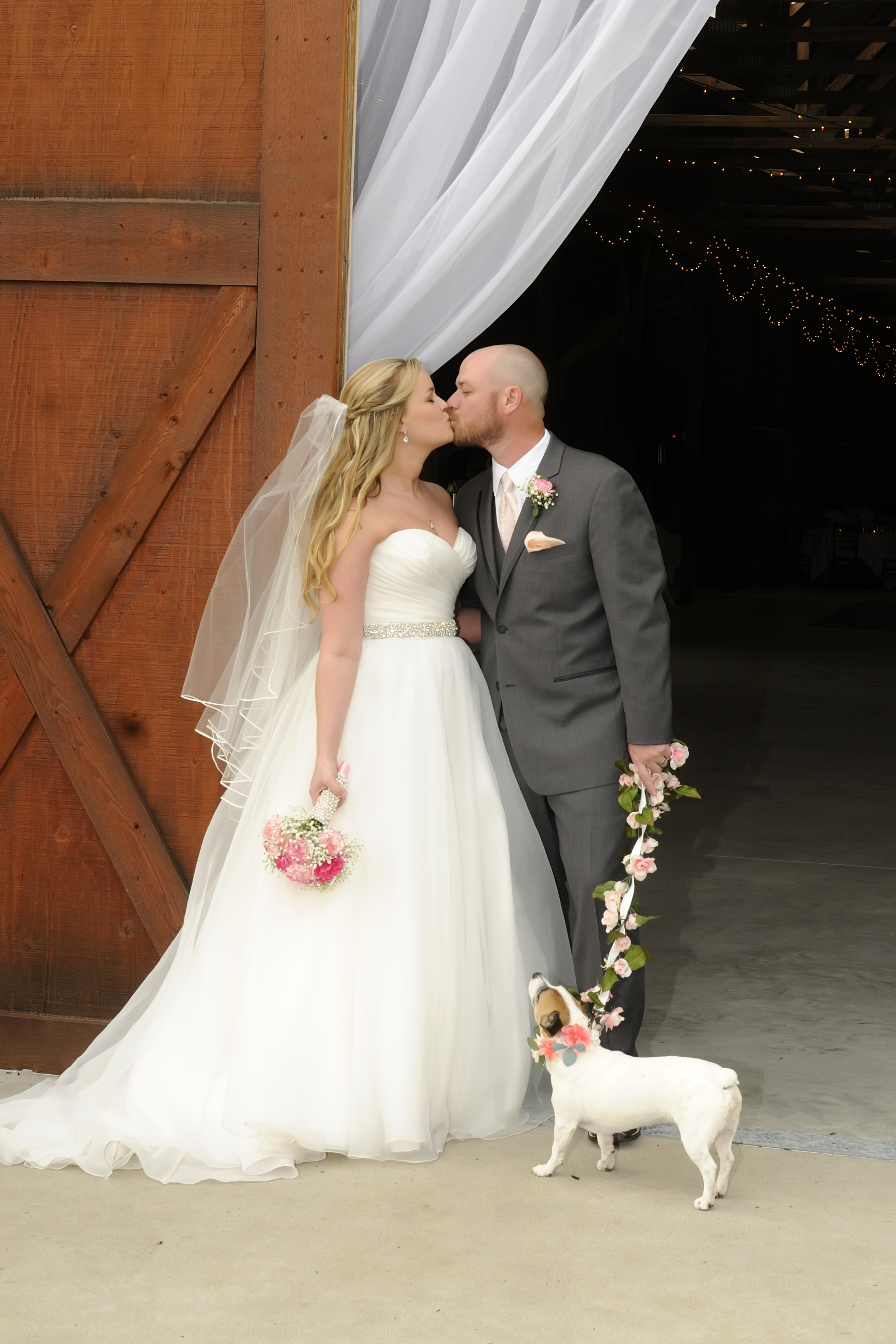  #wedding #weddings #weddingphotography #wedding photographer #couples #engagement #pattysimaging #pattylovins #lancasterkyphotographer #centralkyphotography 