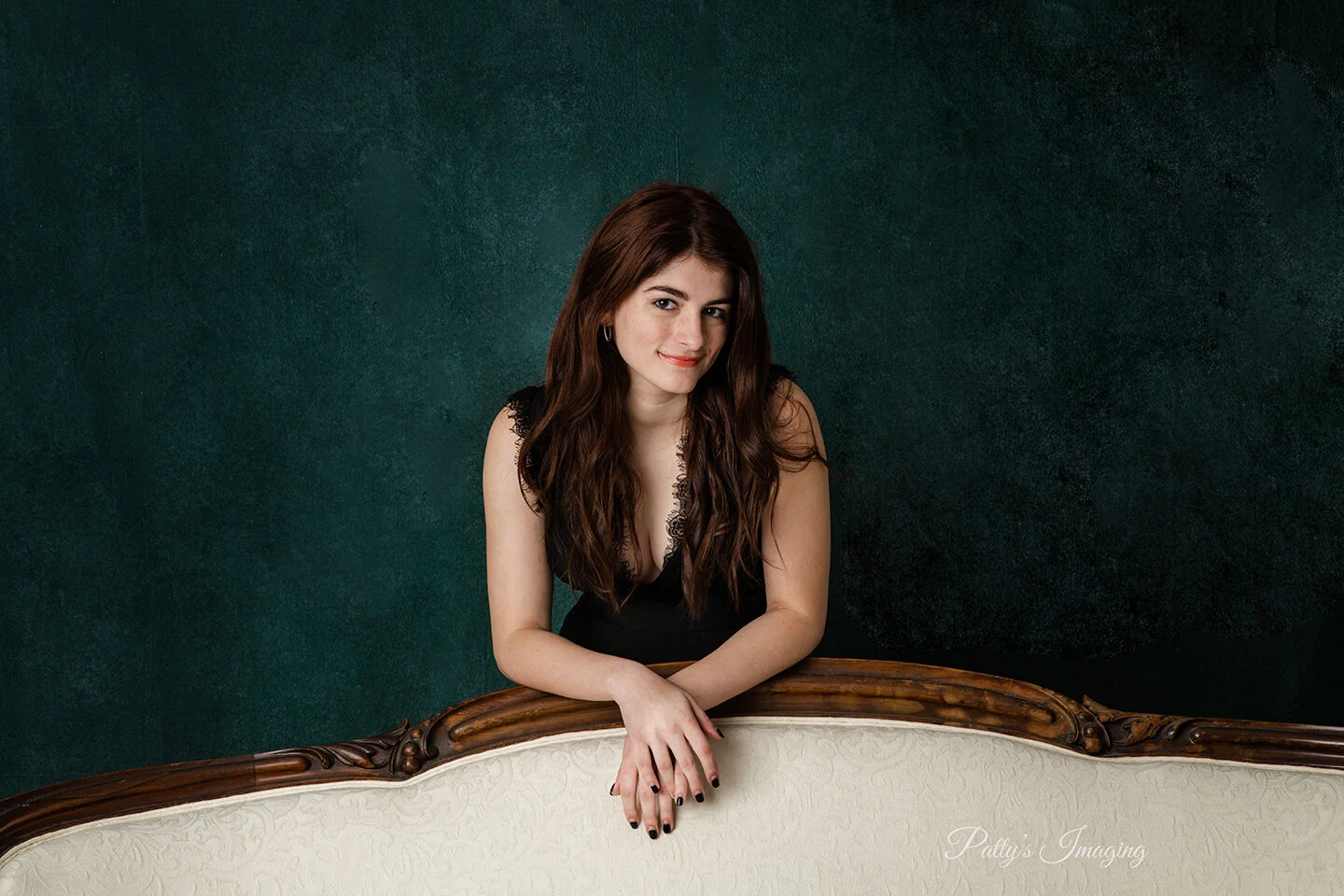  #seniorphotography #seniorgirlphotography #pattysimaging #pattylovins #lancasterkyphotographer #centralkyphotography  