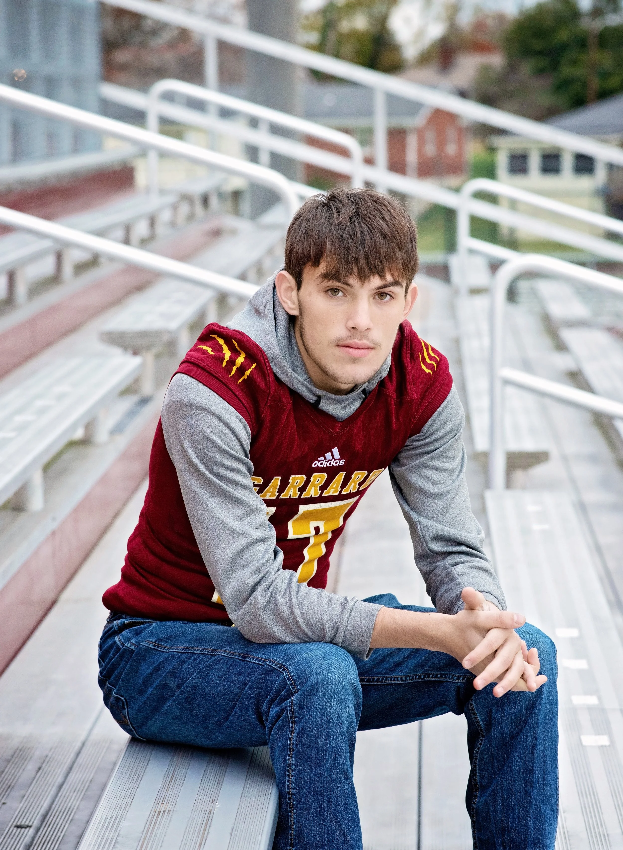  #seniorphotography #seniorboyphotography #pattysimaging #pattylovins #lancasterkyphotographer #centralkyphotography 