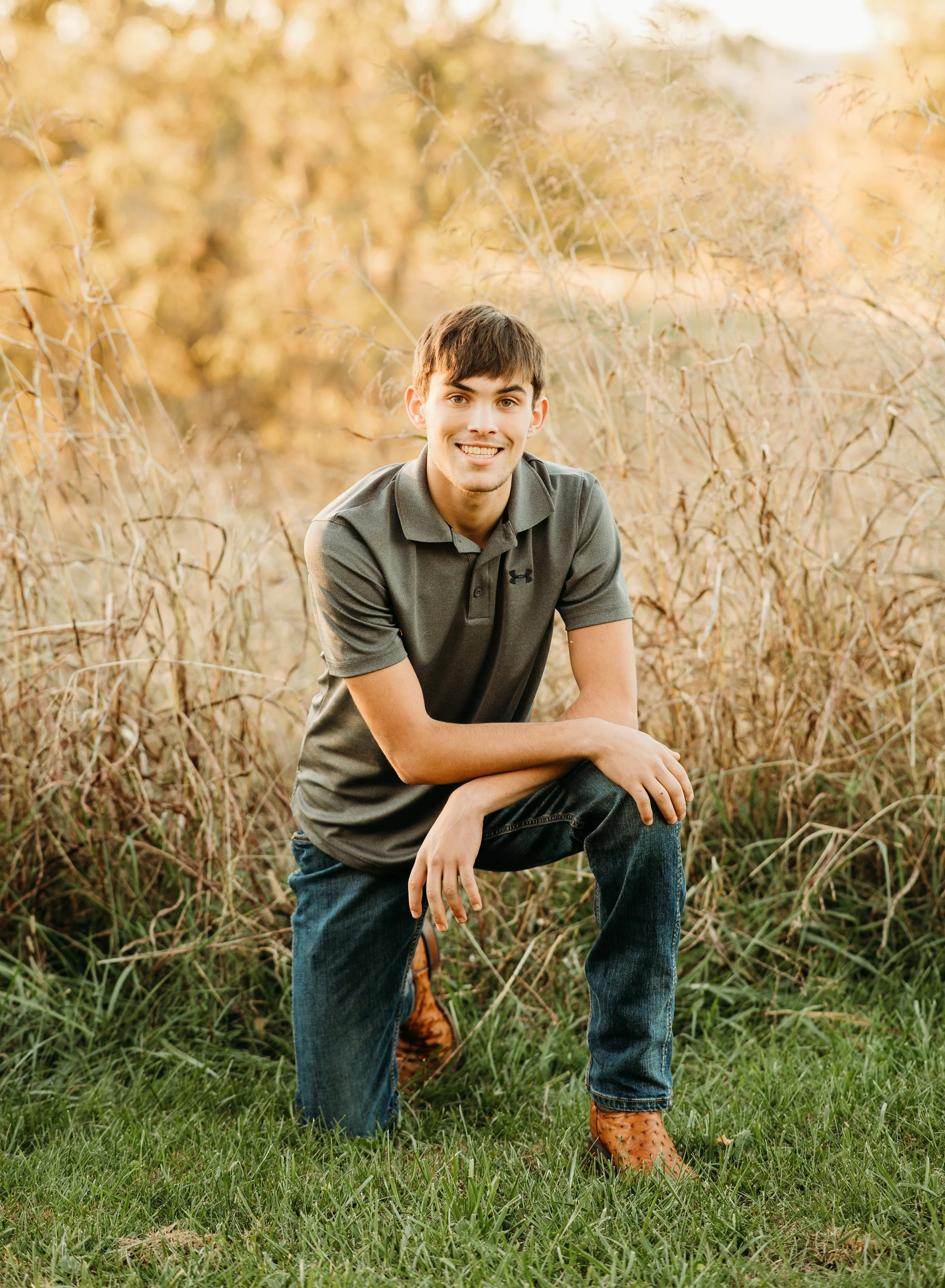  #seniorphotography #seniorboyphotography #pattysimaging #pattylovins #lancasterkyphotographer #centralkyphotography 