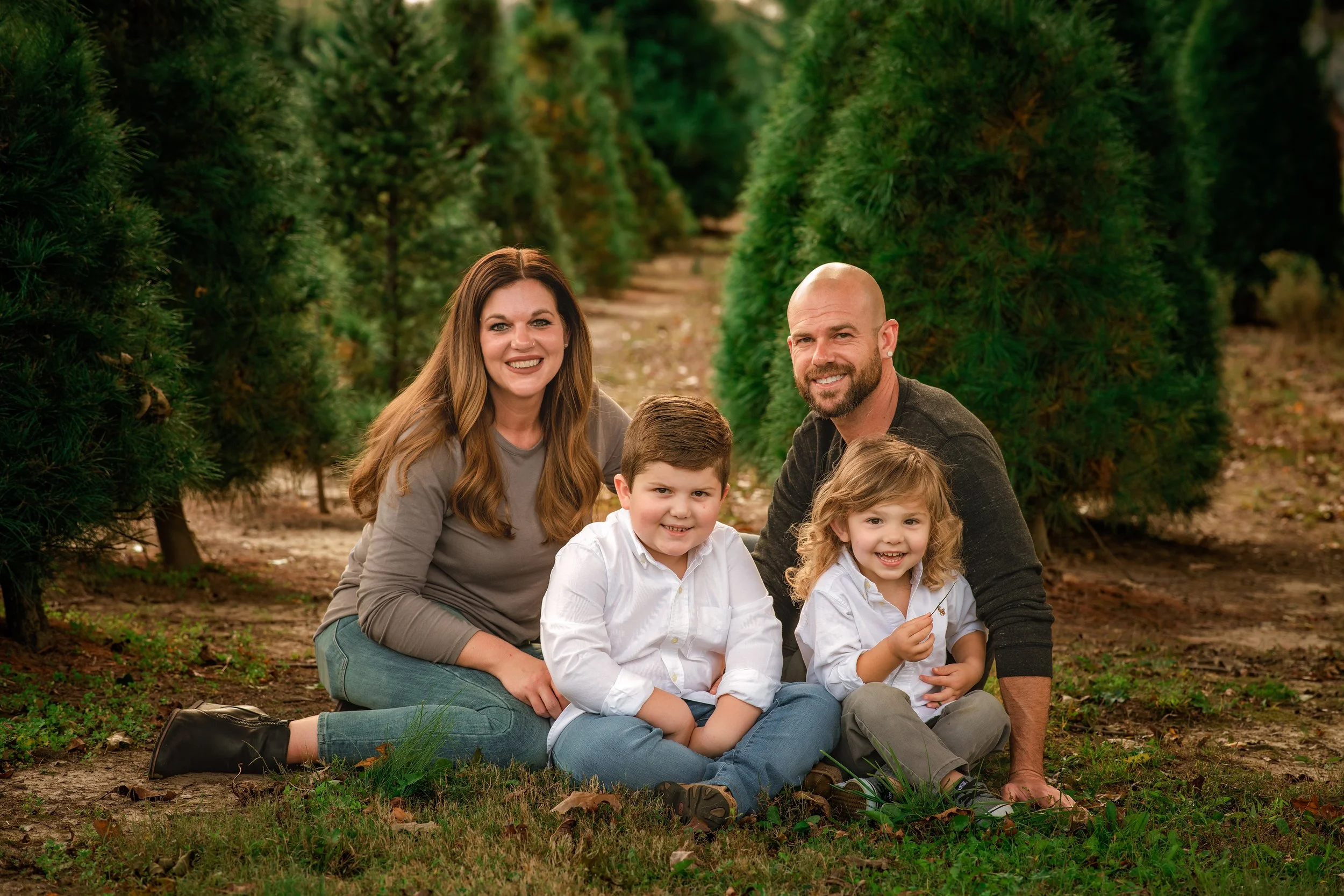  #christmasphotoshoot #christmasphotosession #christmas session #pattysimaging #pattylovins #lancasterkyphotographer #centralkyphotography #christmasmini #christmasminiphotoshoot #christmasminisession #christmastreefarm #christmastreefarmmini #christ