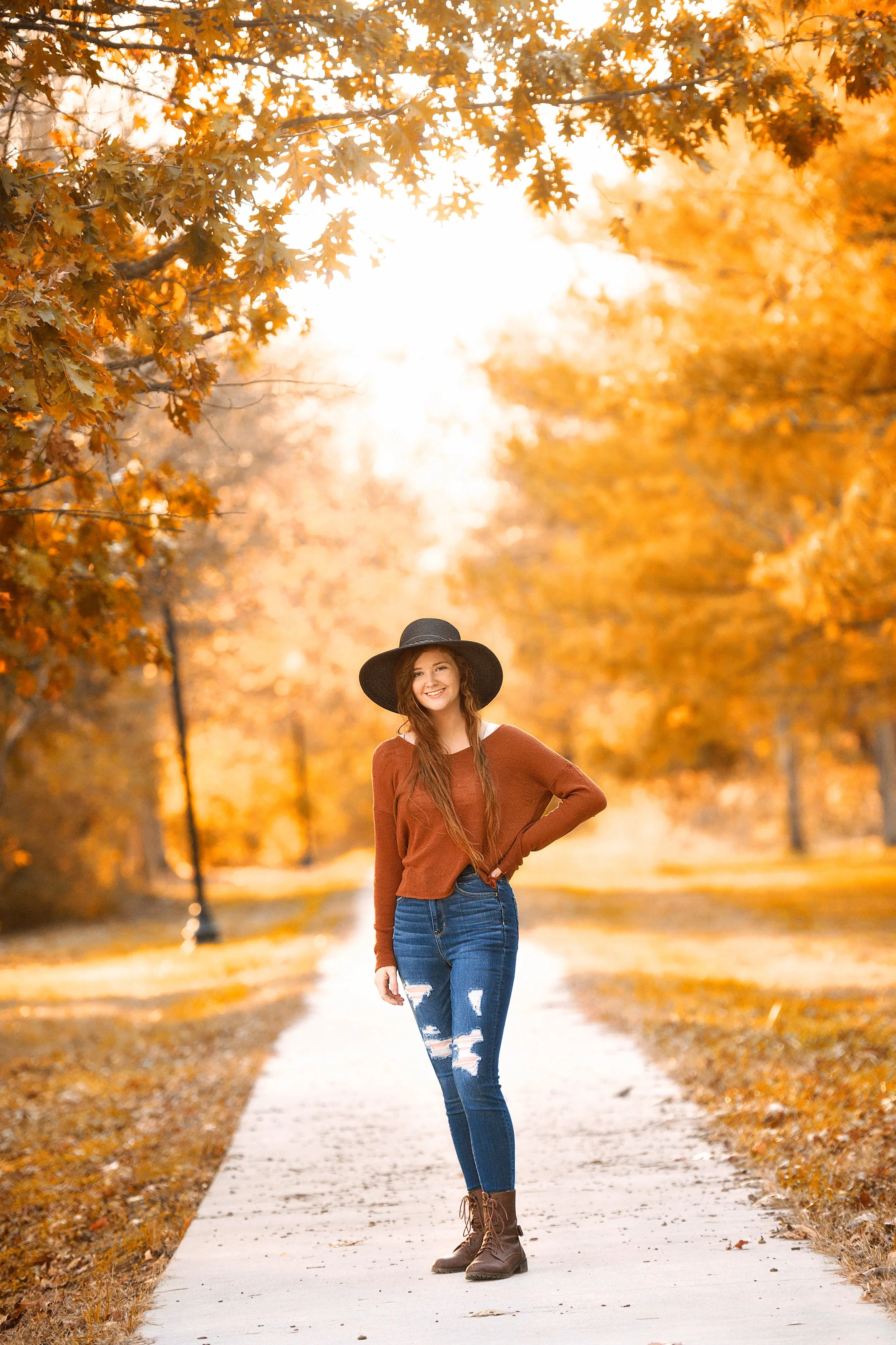  #seniorphotography #seniorgirlphotography #pattysimaging #pattylovins #lancasterkyphotographer #centralkyphotography 