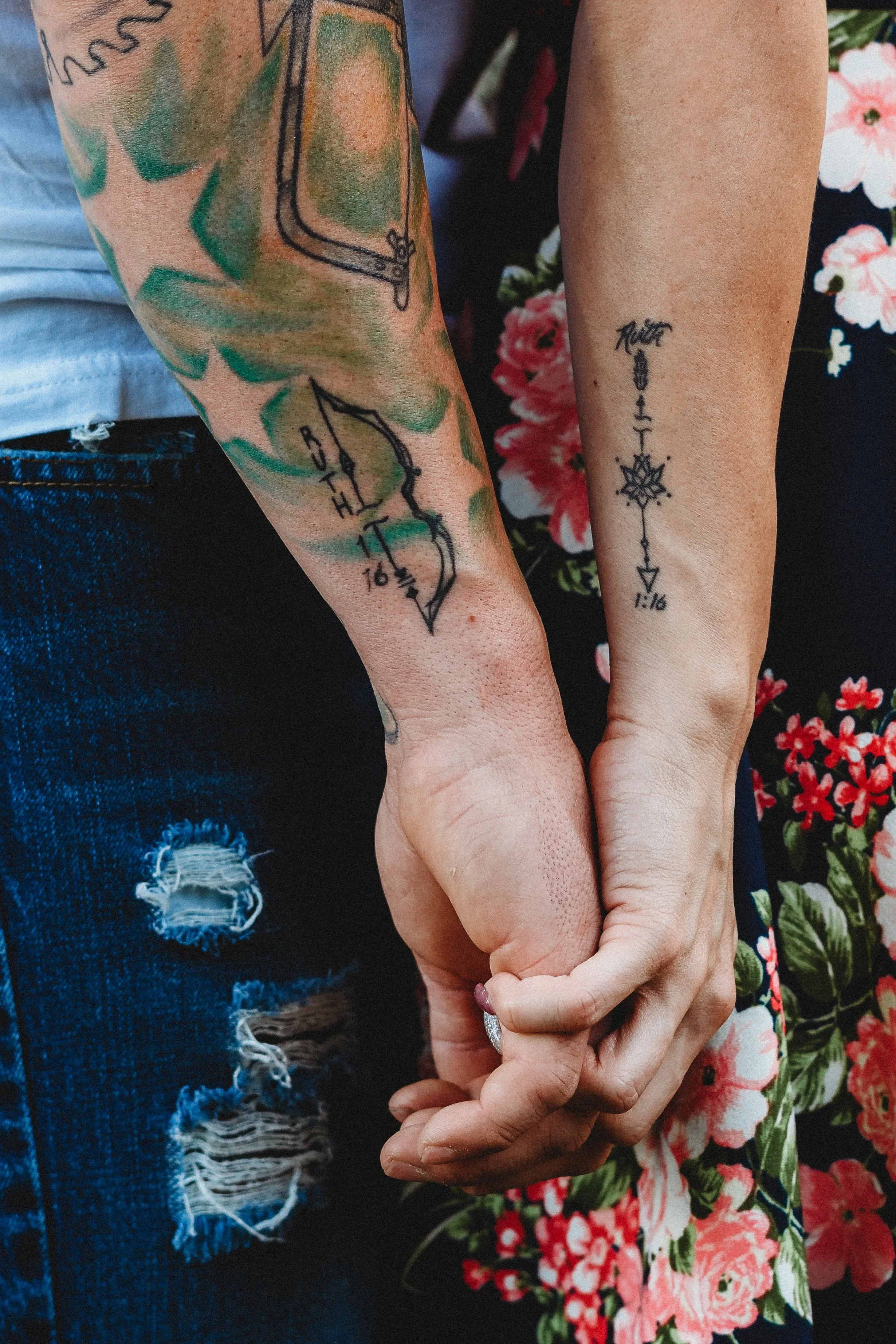  #couples #engagement #pattysimaging #pattylovins #lancasterkyphotographer #centralkyphotography 