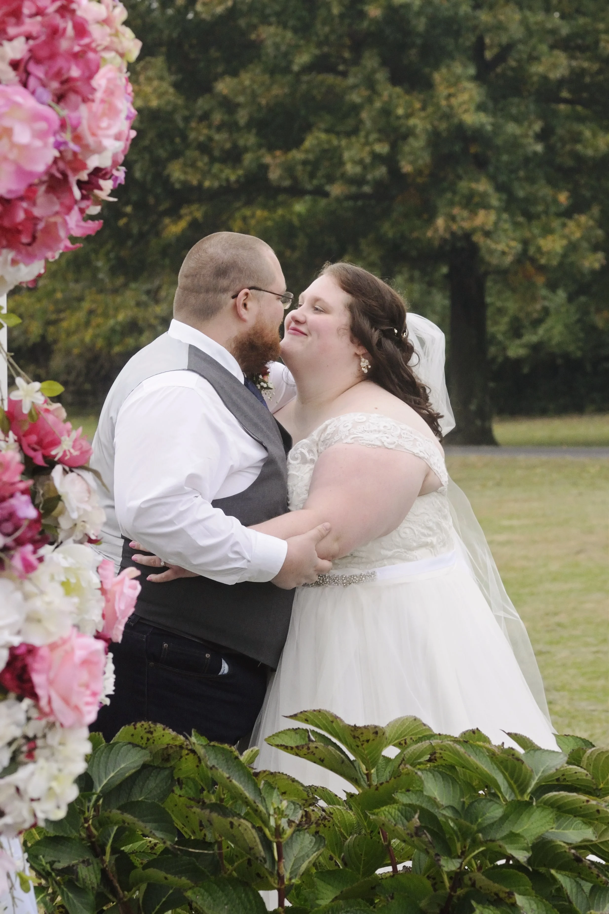  #wedding #weddings #weddingphotography #wedding photographer #couples #engagement #pattysimaging #pattylovins #lancasterkyphotographer #centralkyphotography 