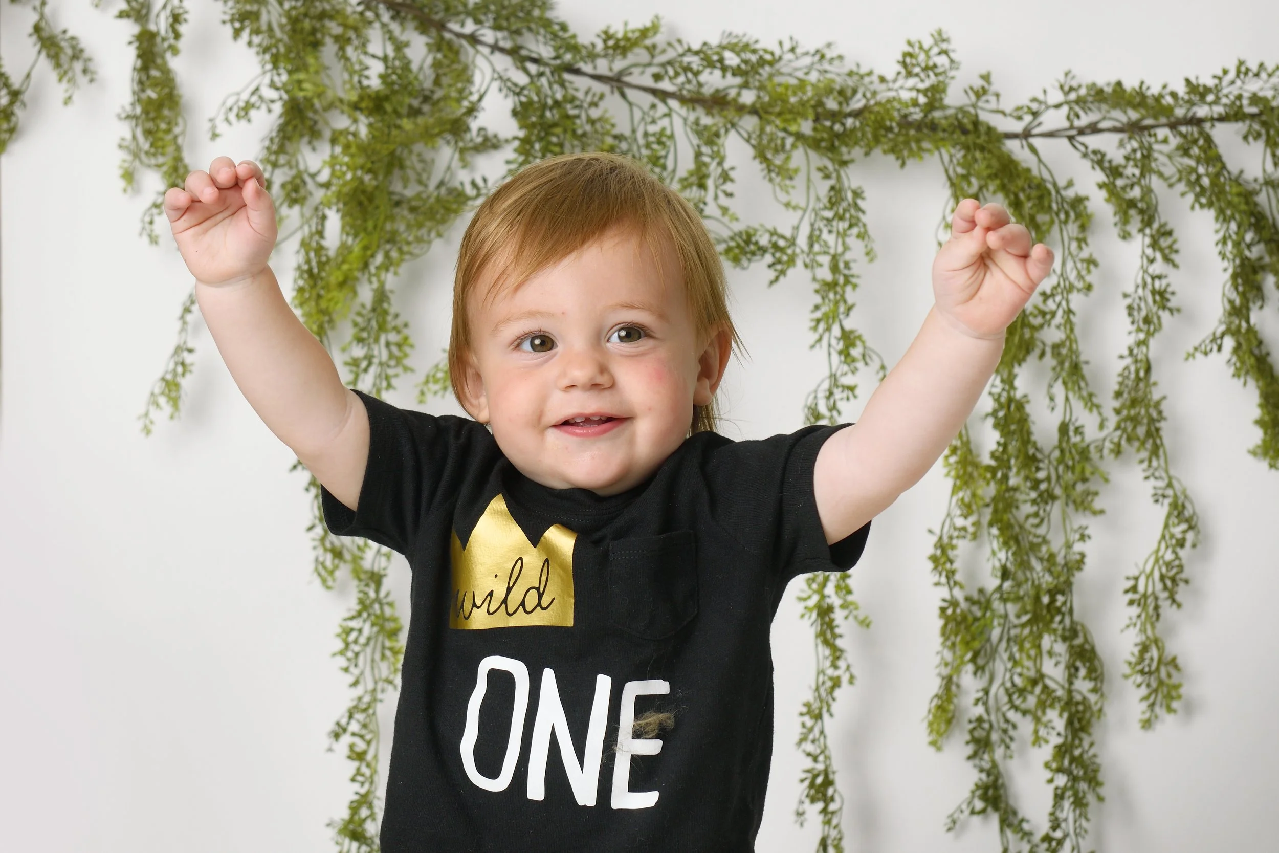  #babysfirstyear #babymilestones #oneyr #babyphoto #babyphotoshoot #pattysimaging #pattylovins #lancasterkyphotographer #centralkyphotography 