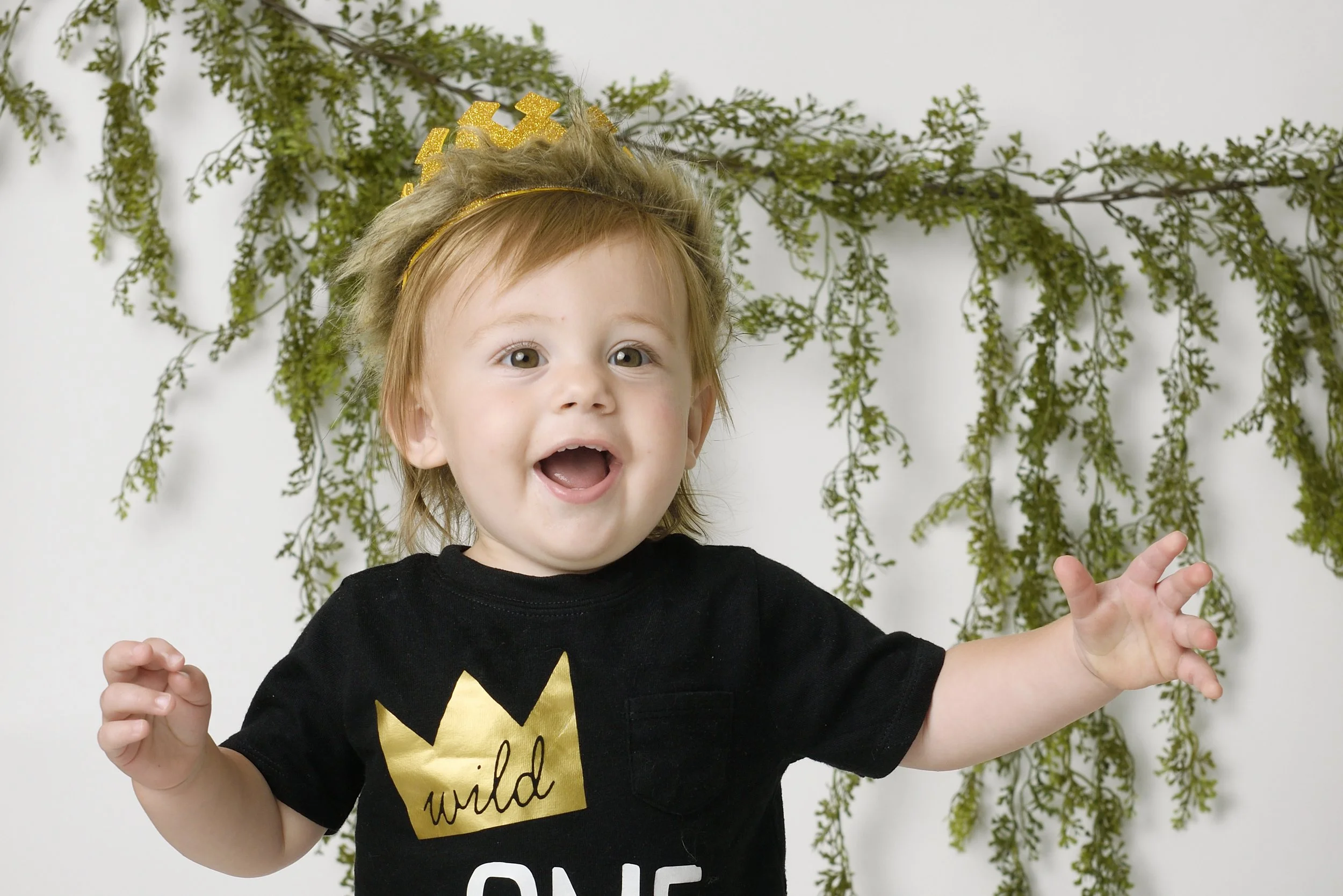  #babysfirstyear #babymilestones #oneyr #babyphoto #babyphotoshoot #pattysimaging #pattylovins #lancasterkyphotographer #centralkyphotography 