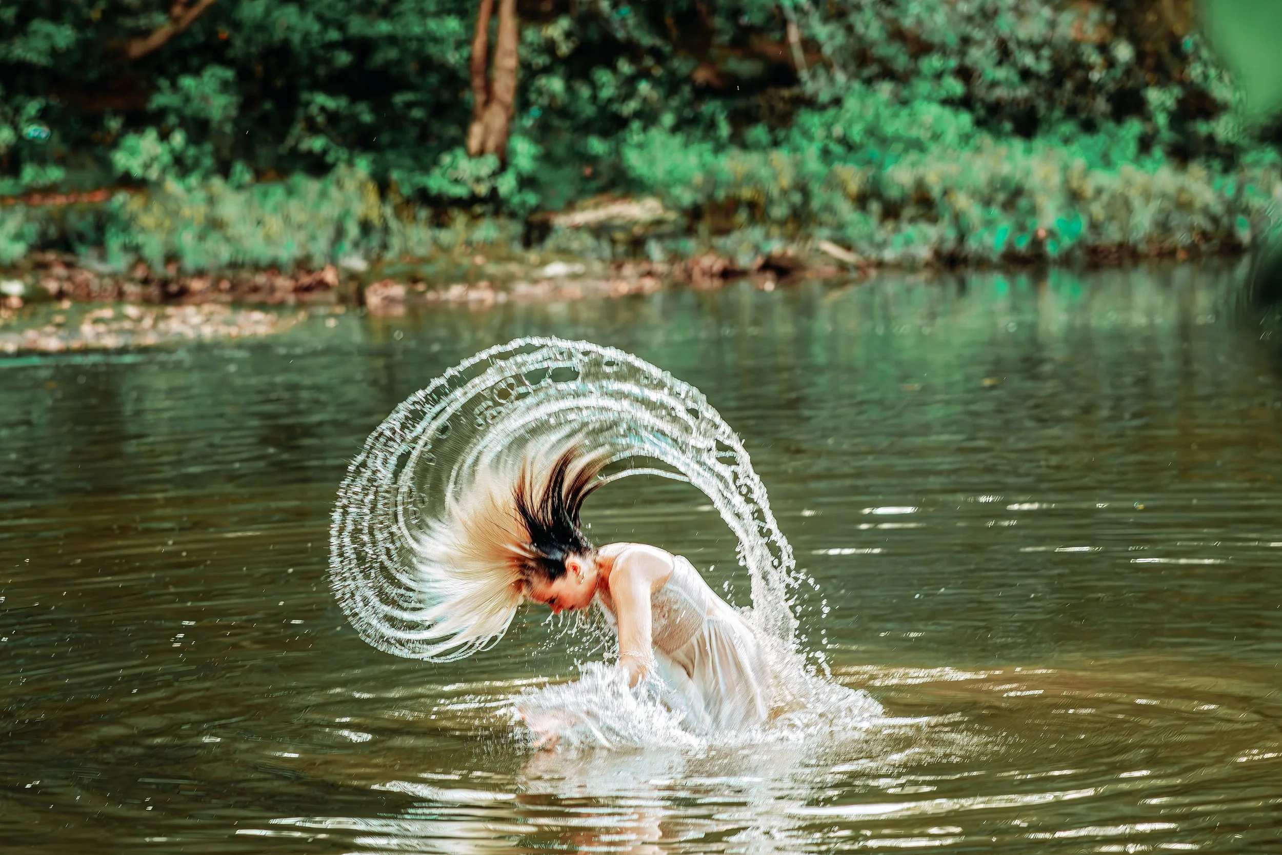 senior creek session hair flip