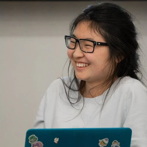 Wendi Yu presenting at DemoCamp 43.