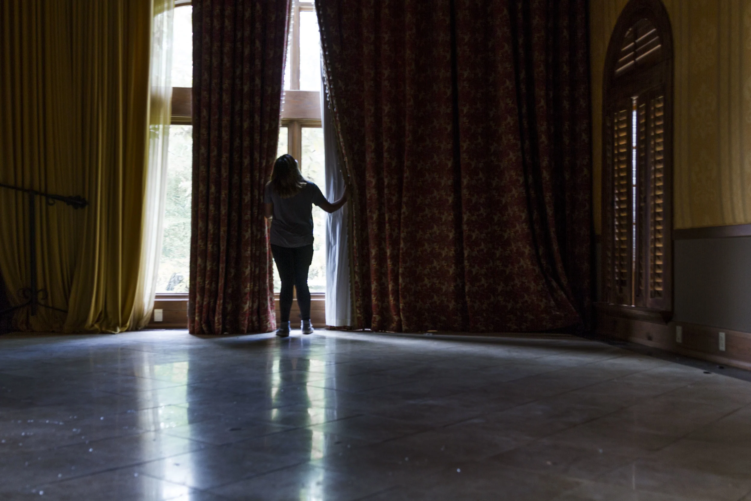 Anna curtain mansion.jpg