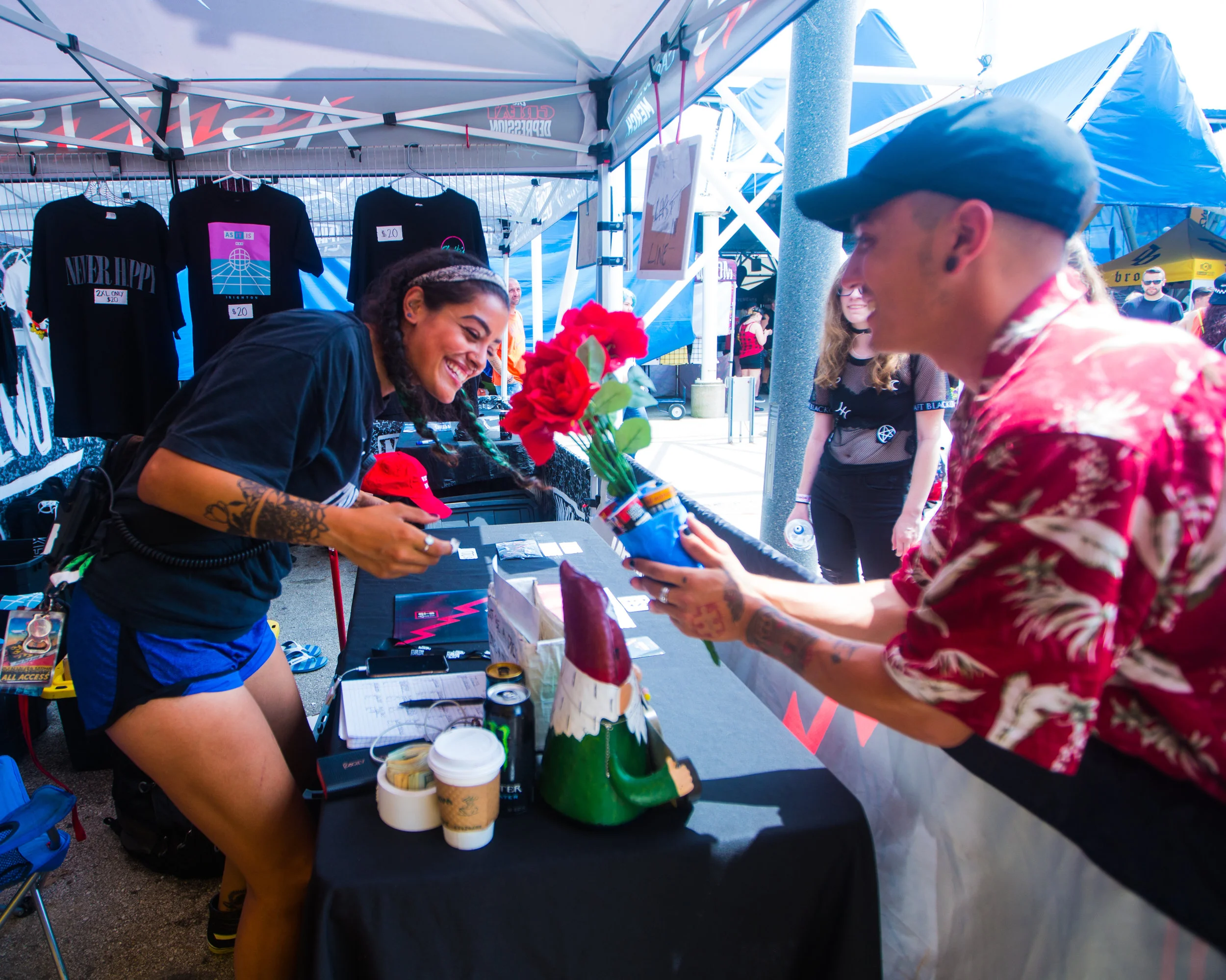 Dakota's prom-posal involved popsicles and flowers from the Chase Atlantic tent