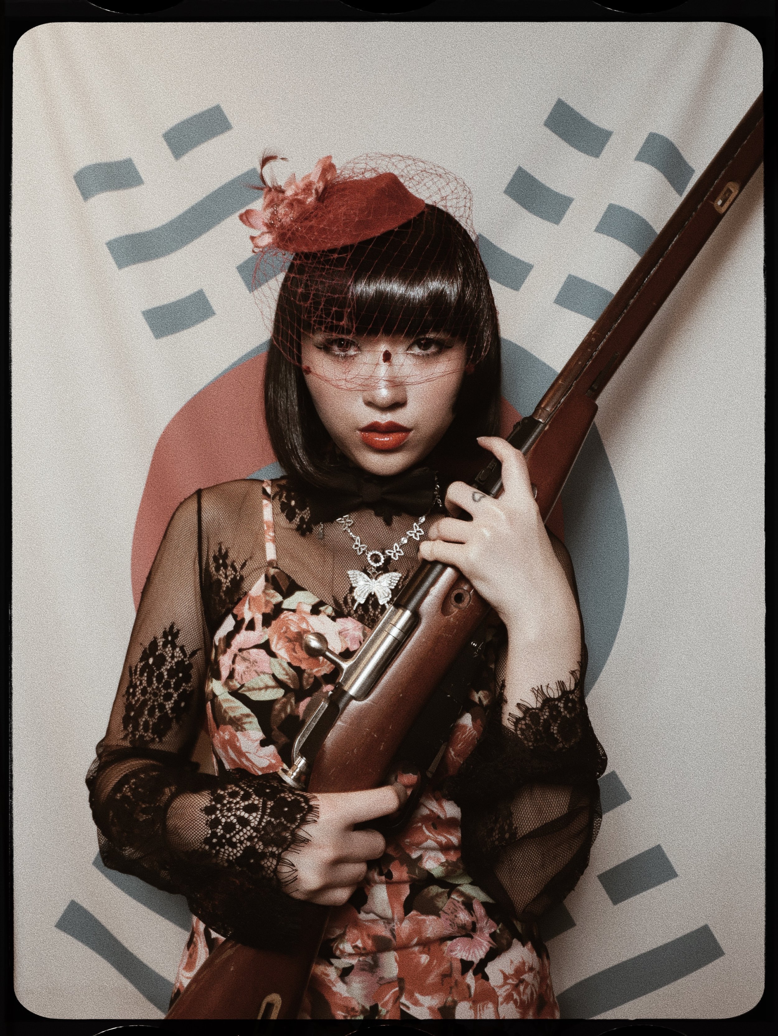 On the Nostalgic, False (Re)construction of the "Modern Girl" 