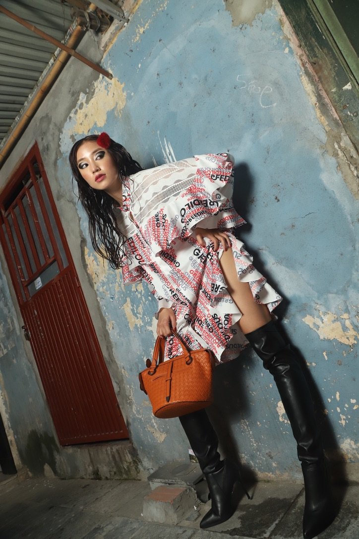 Korean Style Resonances in Vietnamese Urban Space -- A Photography &amp; Cultural Research Project in Hanoi