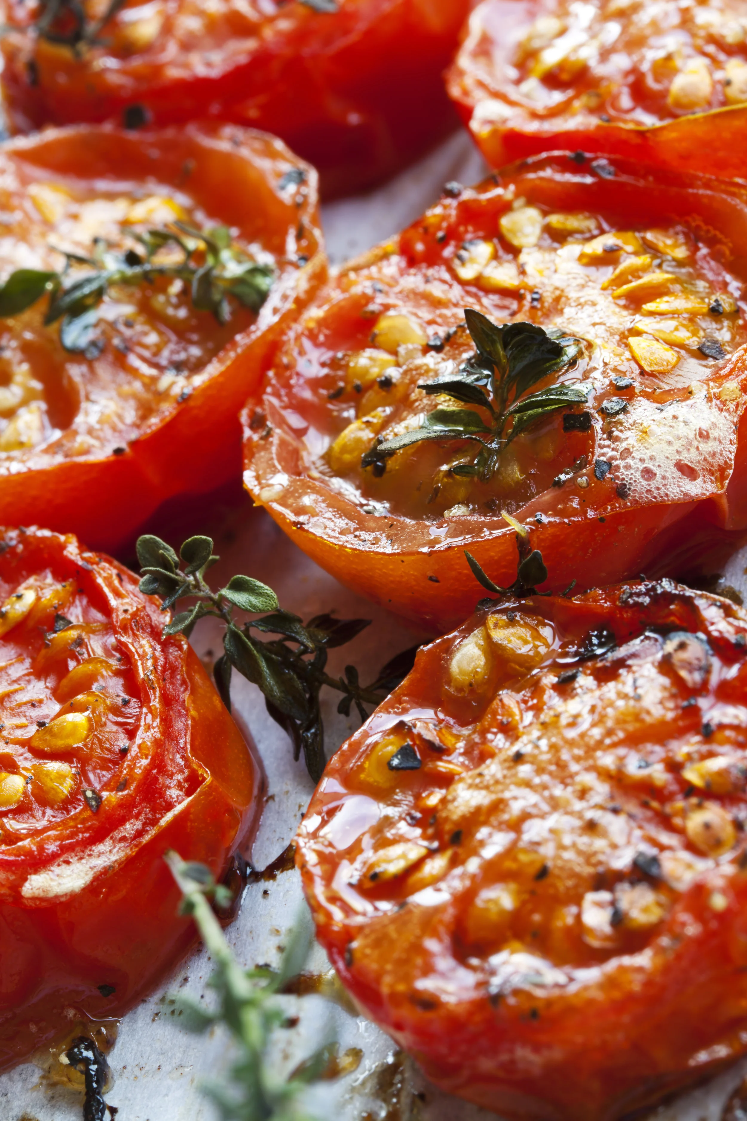 roasted-cherry-tomatoes-PV7N5LE.jpg