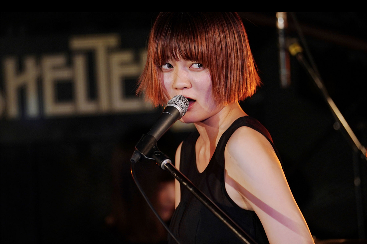 Anisonin (Vocals/Keyboards)
