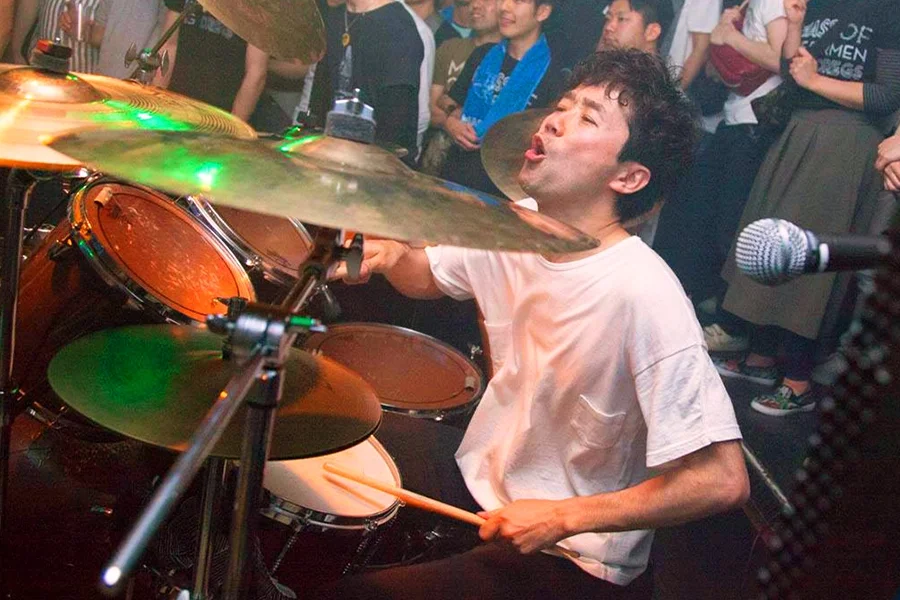 Yoshino Isao (Drums, Chorus)