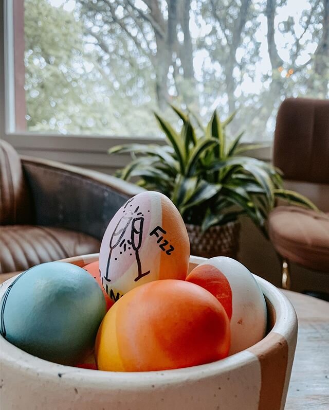 I take my Easter egg decorating AND Easter egg hunting very seriously. Happy Easter! .
.
.
#easter #easteregg #spring #quarantine #travelgirl #travelgram #girlsvsglobe #girlslovetravel #traveldreamseekers #girlsthatwander #ladiesgoneglobal #ladieslov