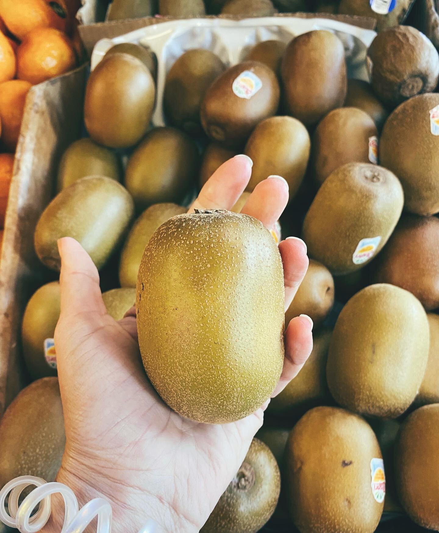 Have you tried golden kiwi? Wile both varieties are delicious, you&rsquo;ll find golden kiwis are 
- creamier and sweeter than it&rsquo;s tangier counterpart 
- higher vitamin C content 

Come try !
***
We're ALL ABOUT bringing the best food selectio