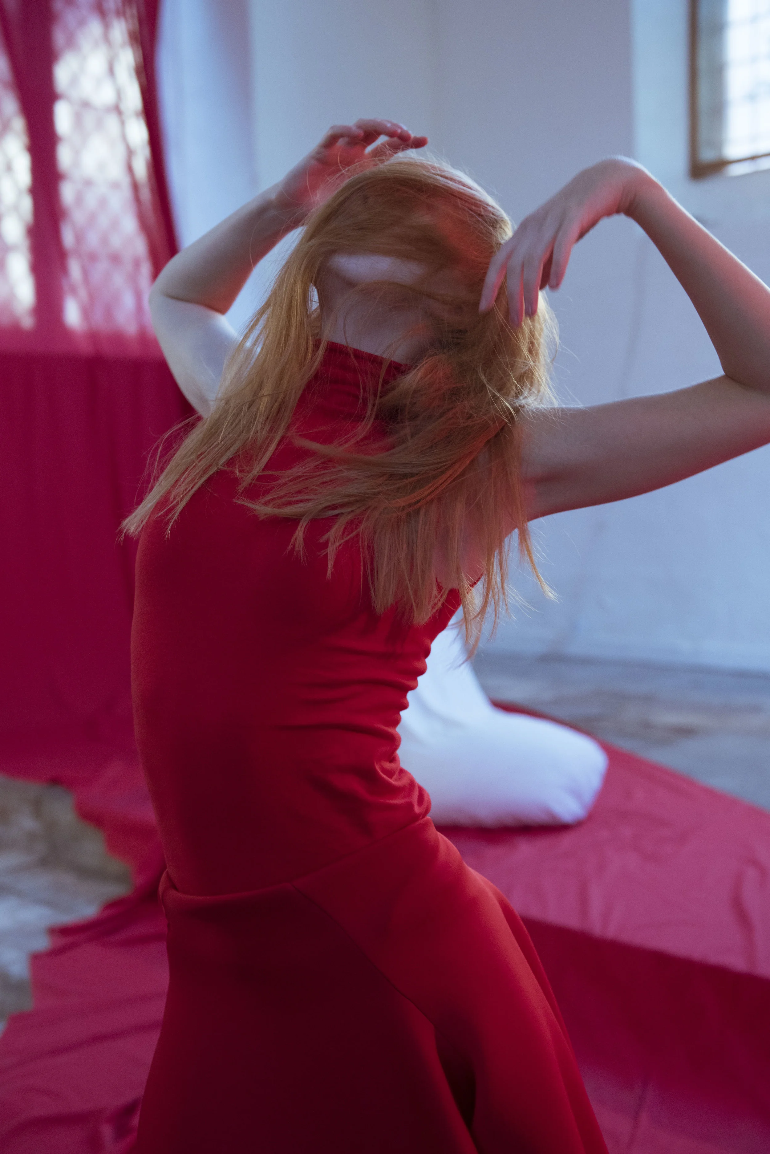 AMY_OLLETT_MILK_SS19_REHEARSAL_OCT_2018_kerry_curl-3883.jpg