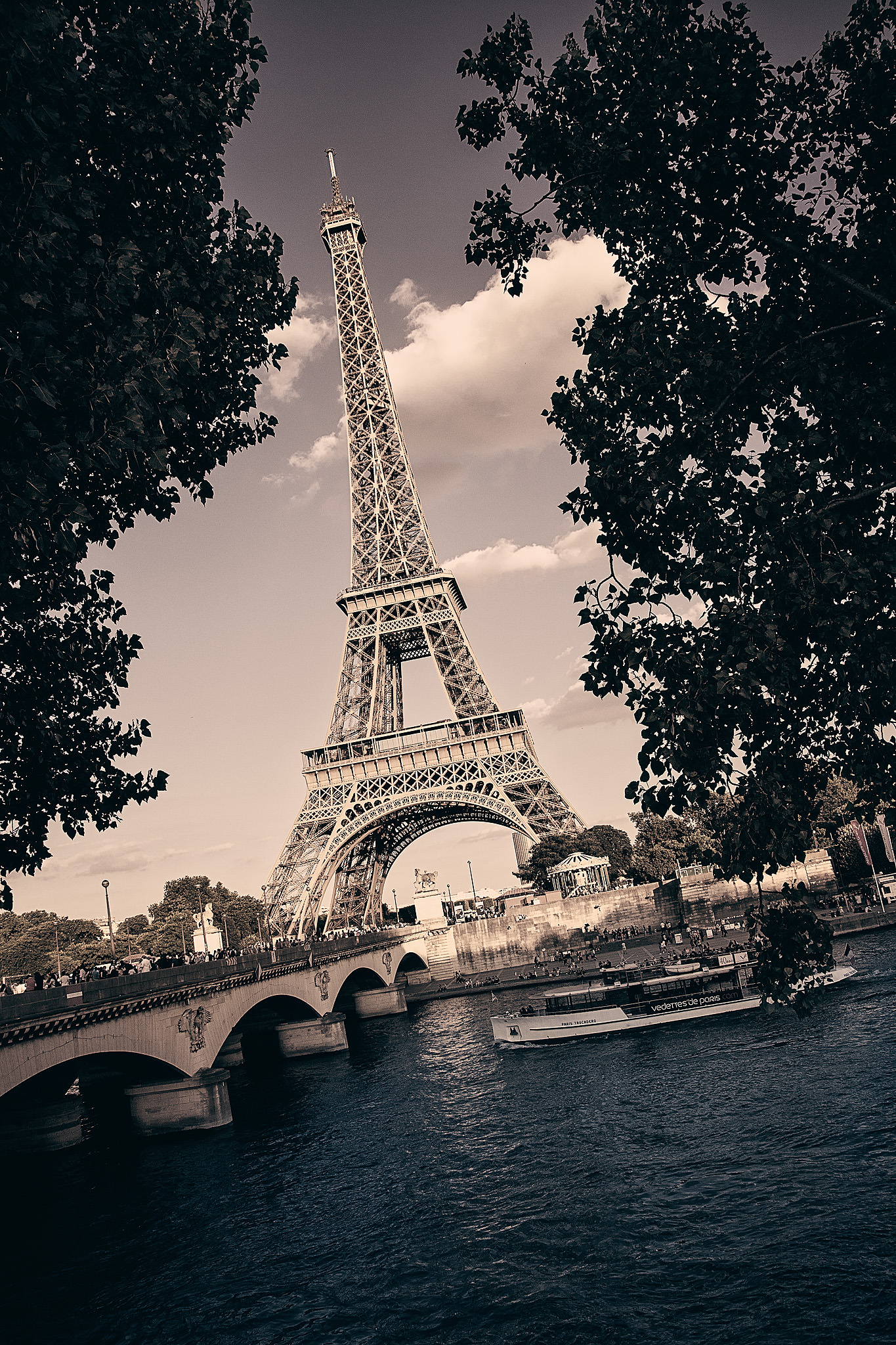 Eiffel-Tower-&-Seine-River.jpg